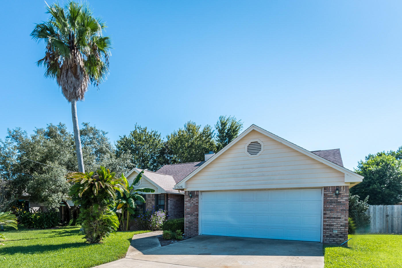 RUSHLIN PARK S/D PH 2 - Residential Lease