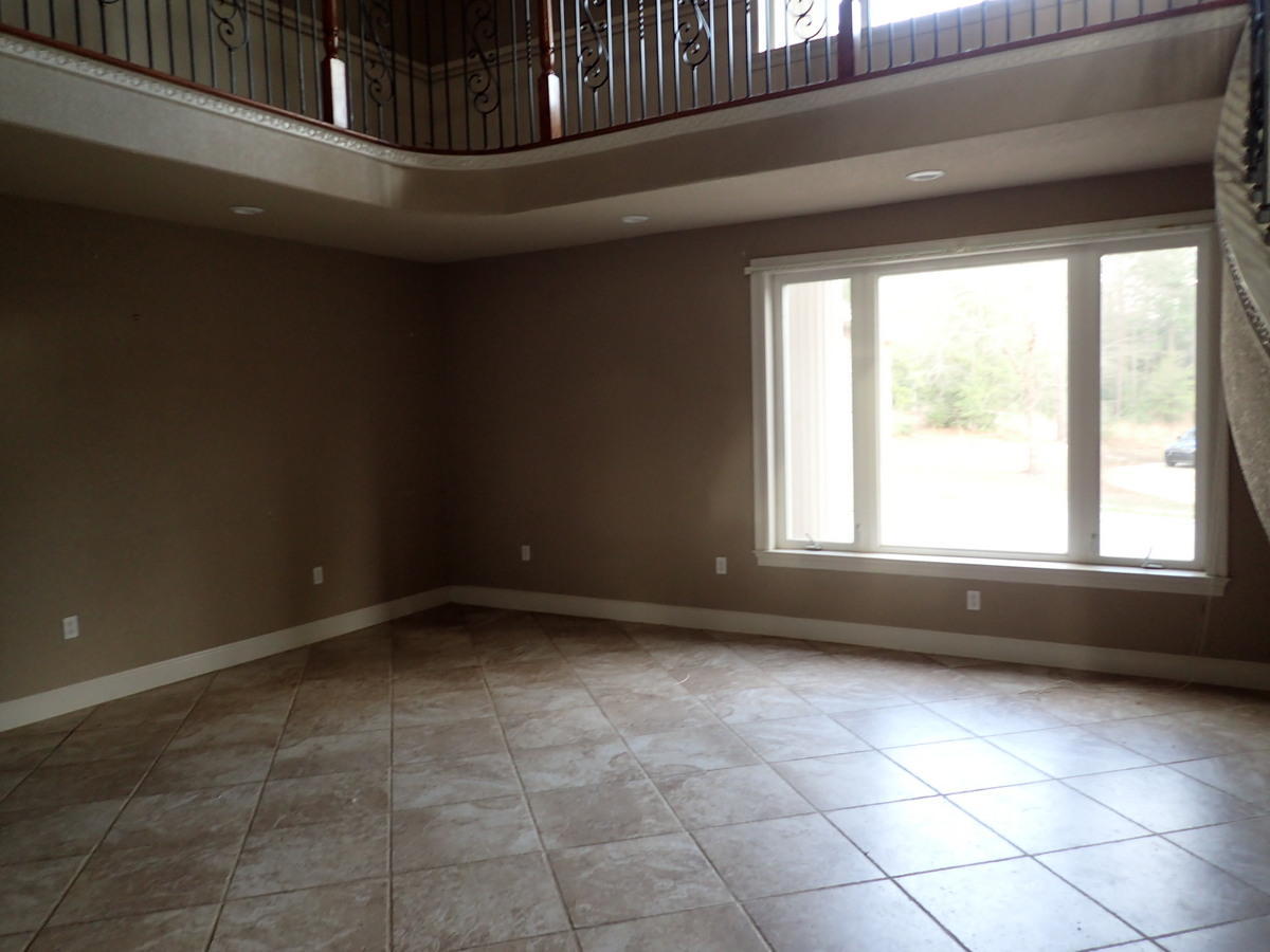 KENNEDY LAKE (UNRECORDED) - Residential