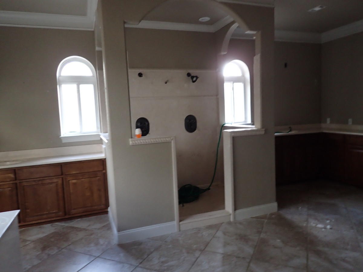 KENNEDY LAKE (UNRECORDED) - Residential