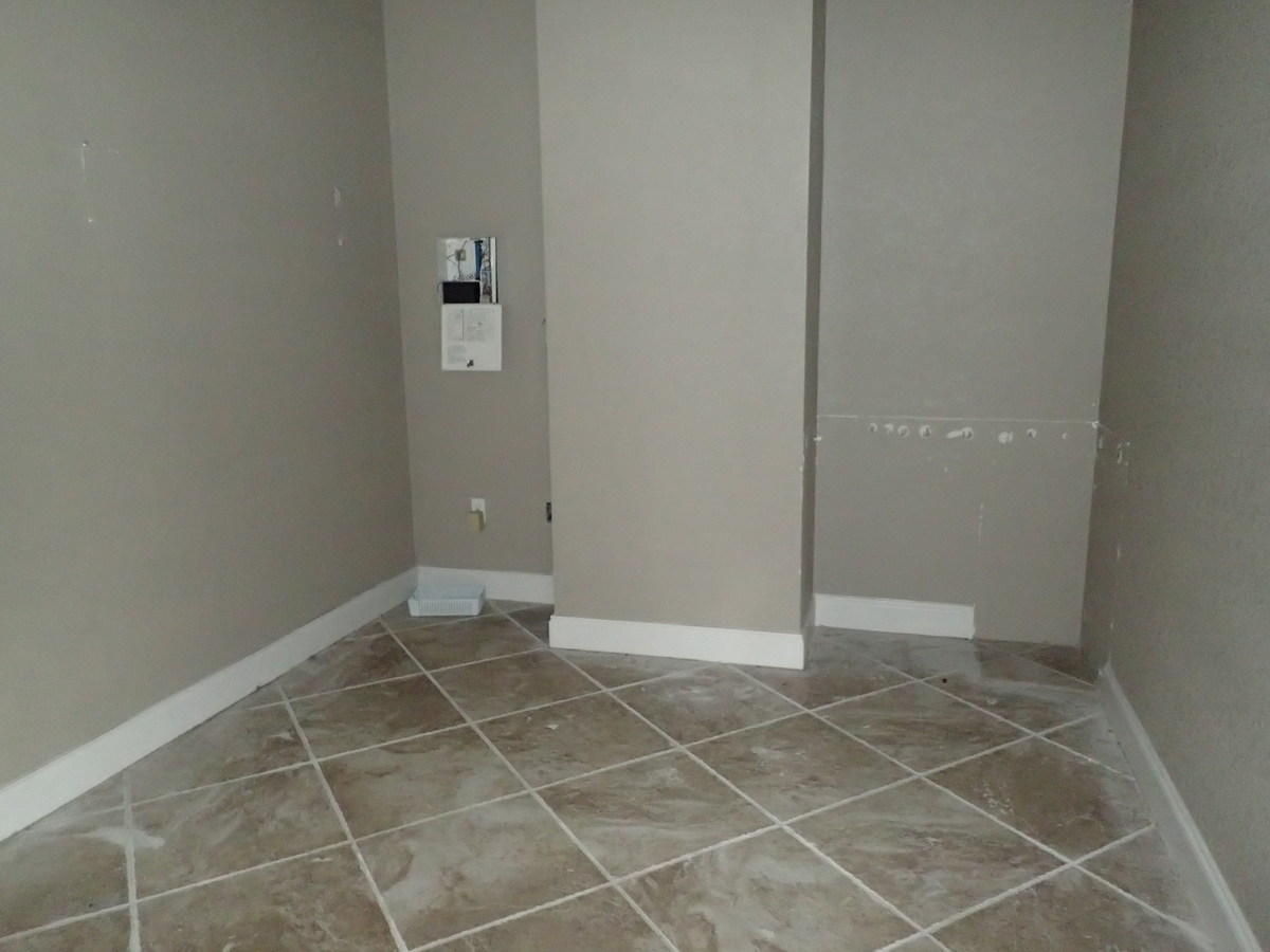 KENNEDY LAKE (UNRECORDED) - Residential