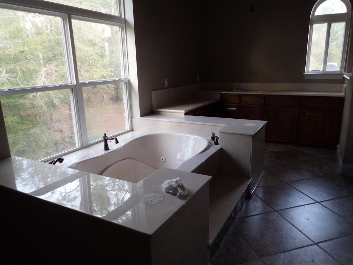 KENNEDY LAKE (UNRECORDED) - Residential