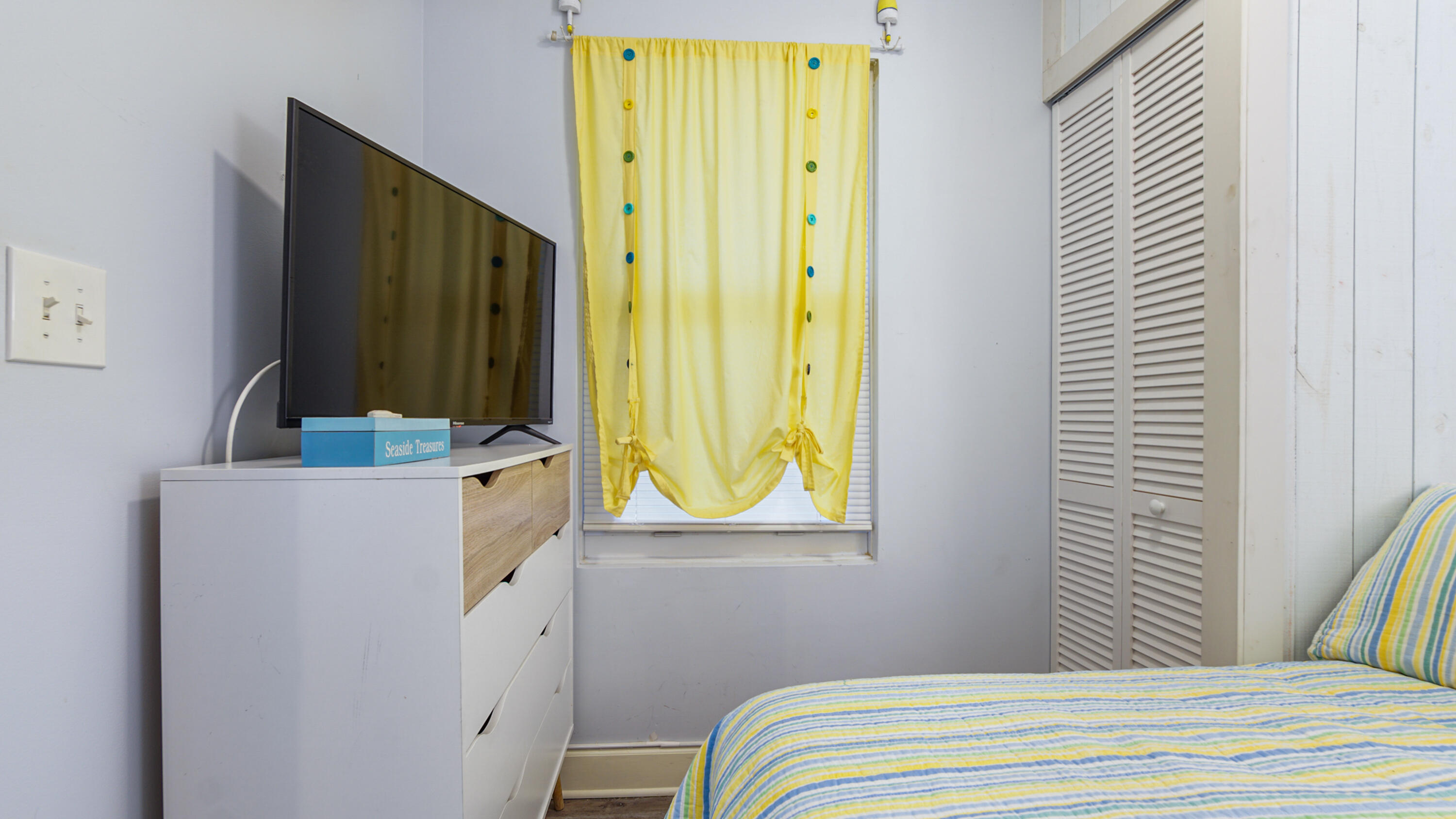 SUNRISE BEACH - Residential