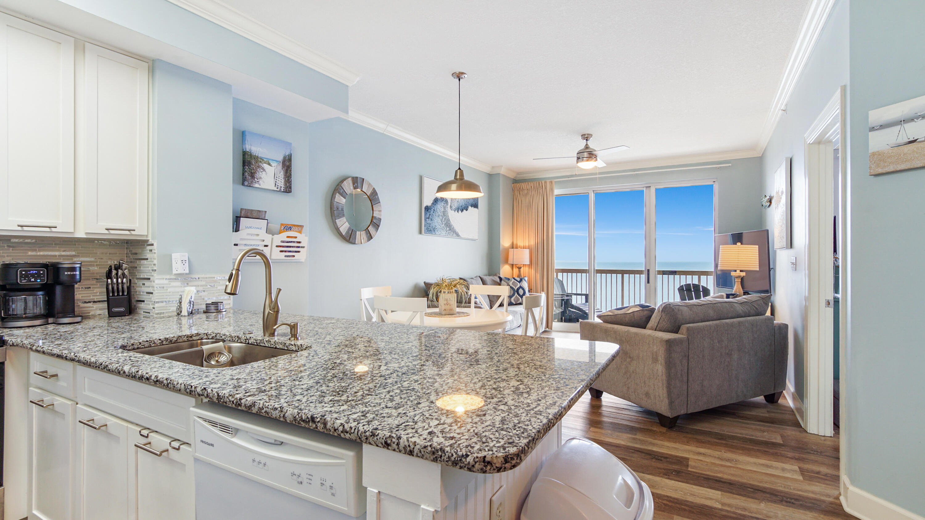 SUNRISE BEACH - Residential