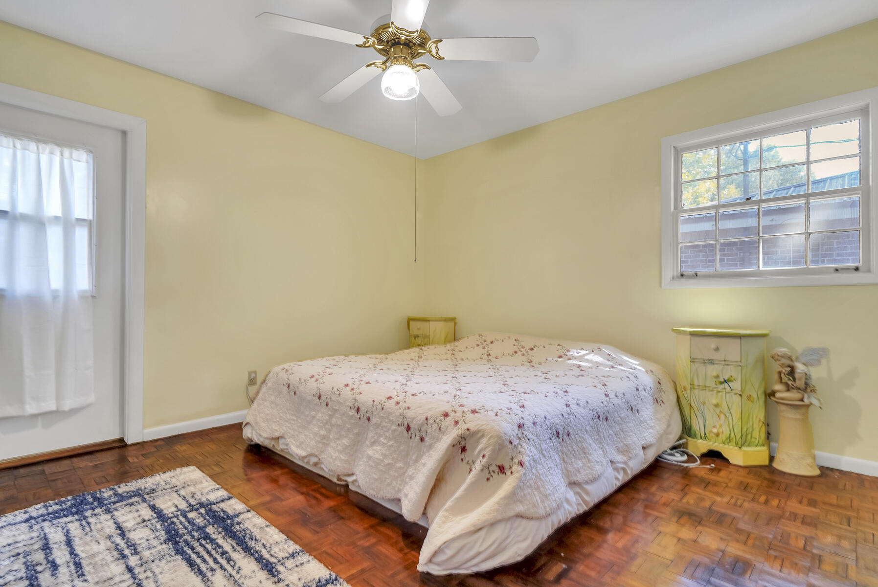 LEOTA MILLER S/D LOT 4 BLK D - Residential