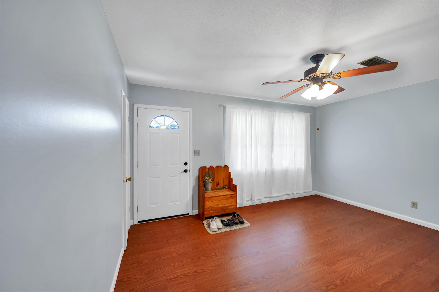 LEOTA MILLER S/D LOT 4 BLK D - Residential