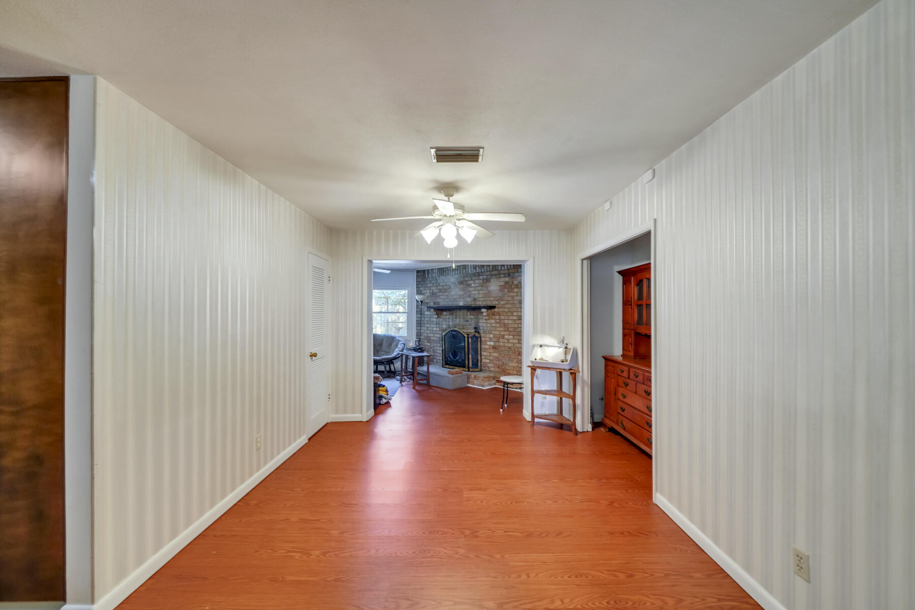 LEOTA MILLER S/D LOT 4 BLK D - Residential