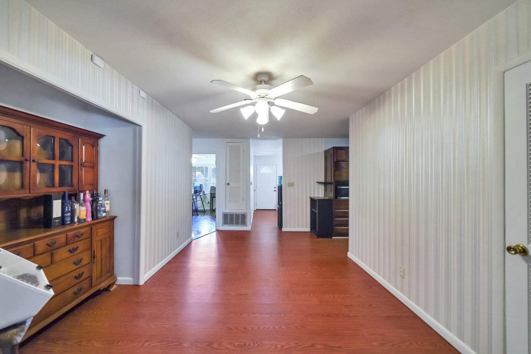 LEOTA MILLER S/D LOT 4 BLK D - Residential