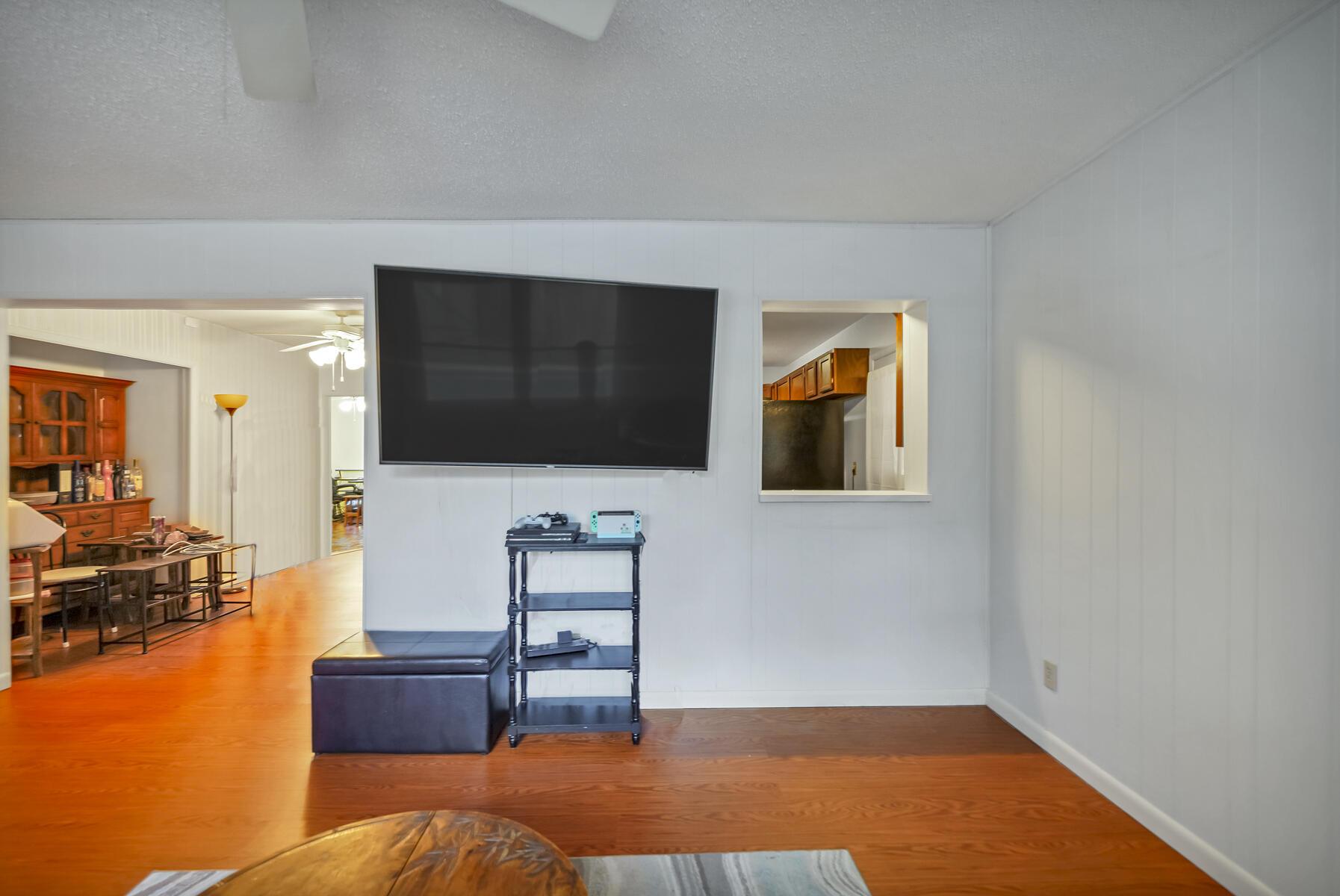 LEOTA MILLER S/D LOT 4 BLK D - Residential