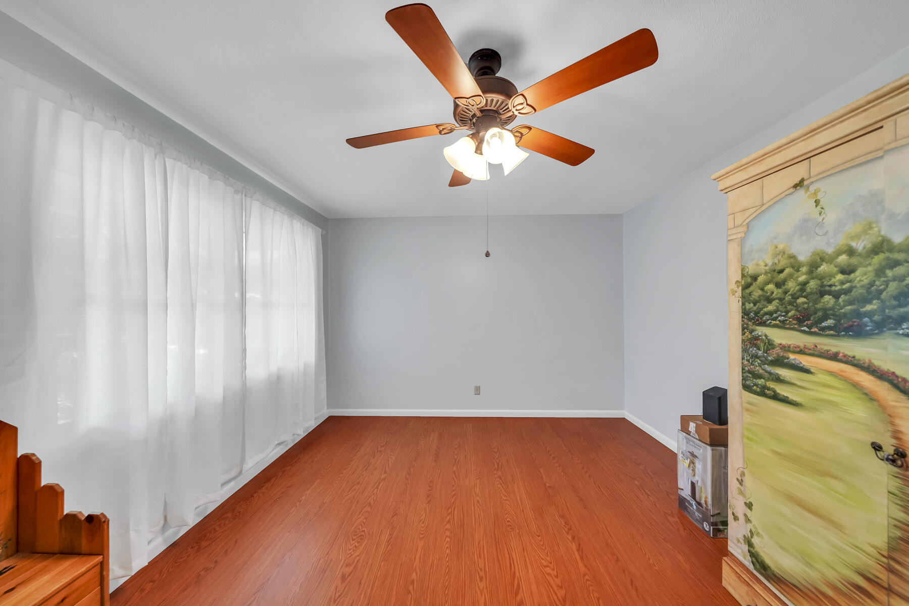 LEOTA MILLER S/D LOT 4 BLK D - Residential