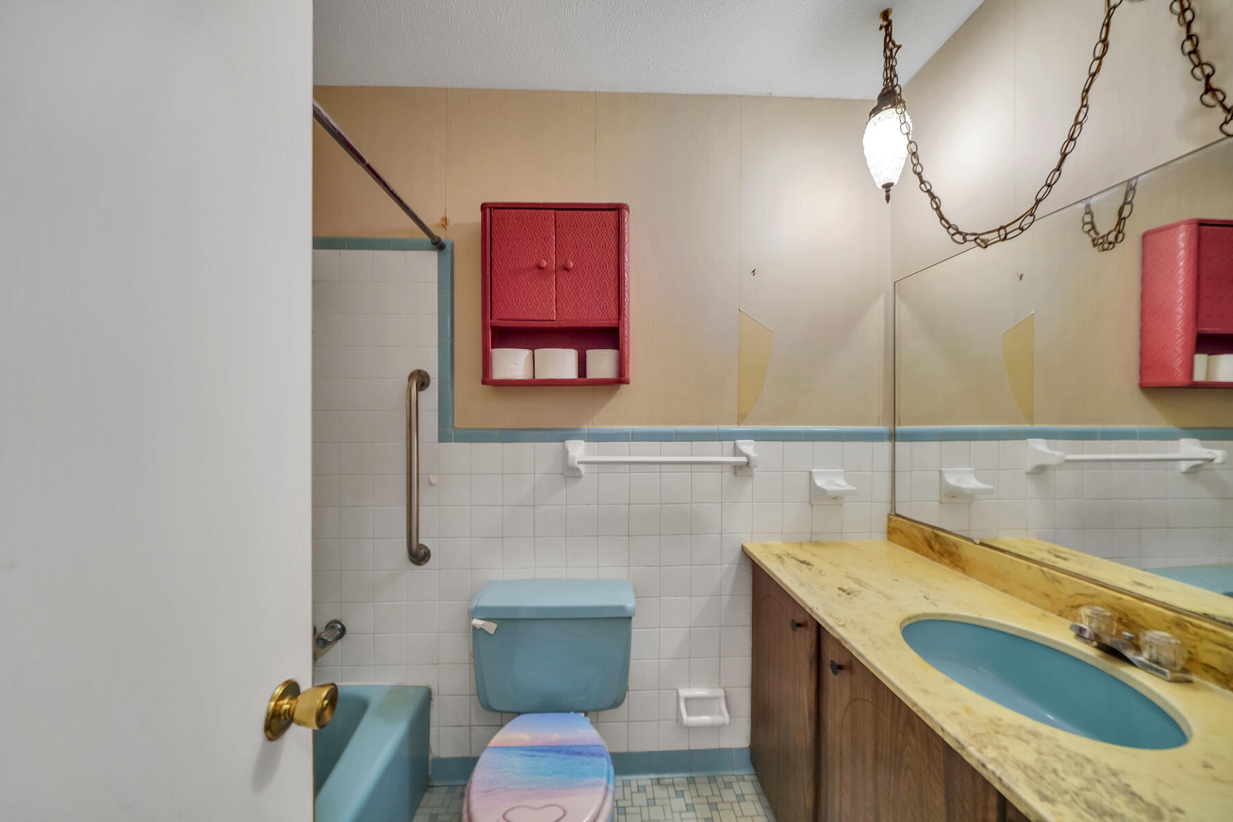 LEOTA MILLER S/D LOT 4 BLK D - Residential