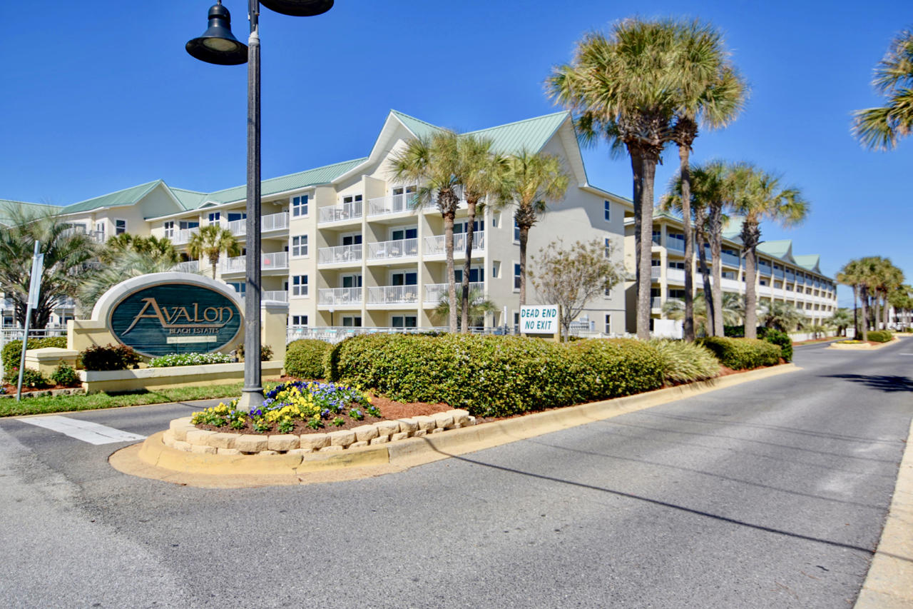 AVALON BEACH ESTATES - Residential