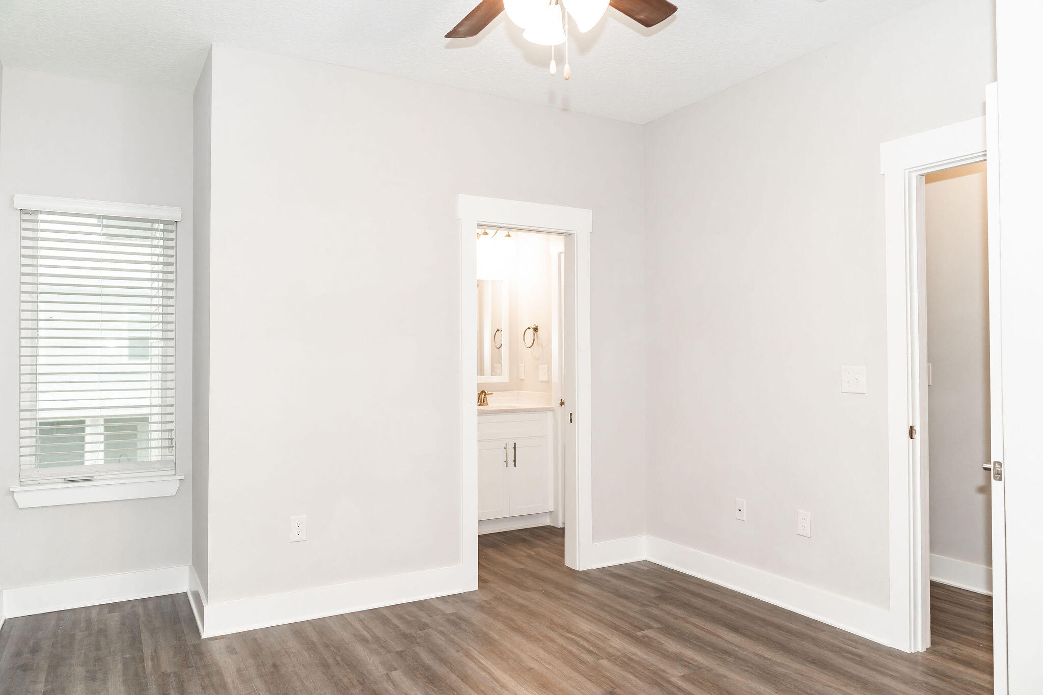 VERANDAS OF FREEPORT, THE - Residential Lease