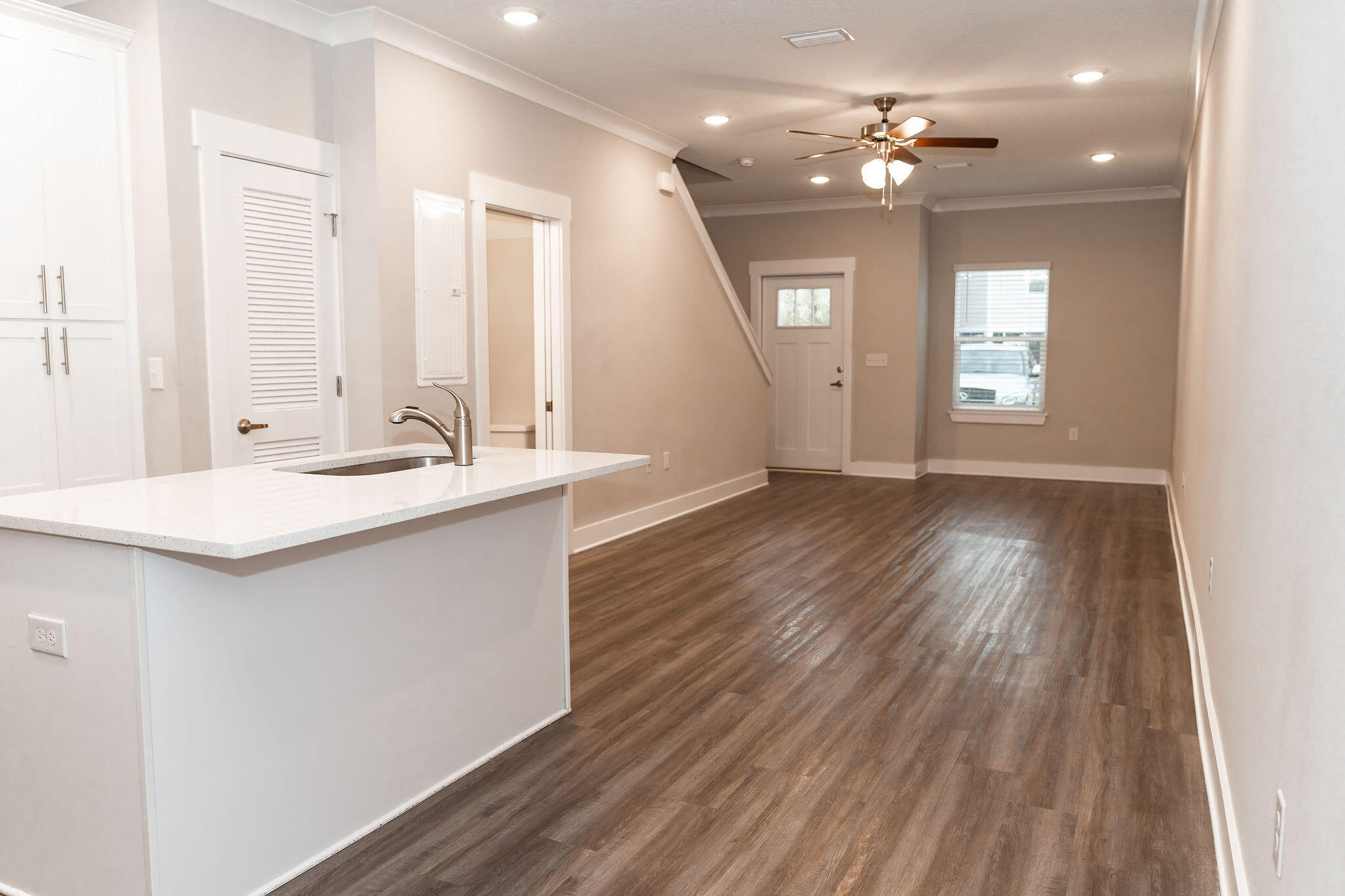 VERANDAS OF FREEPORT, THE - Residential Lease