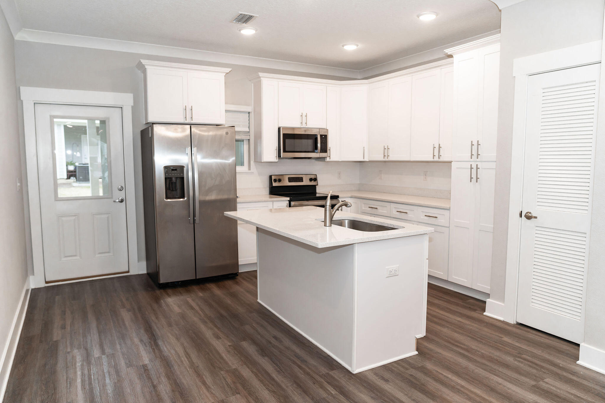 VERANDAS OF FREEPORT, THE - Residential Lease