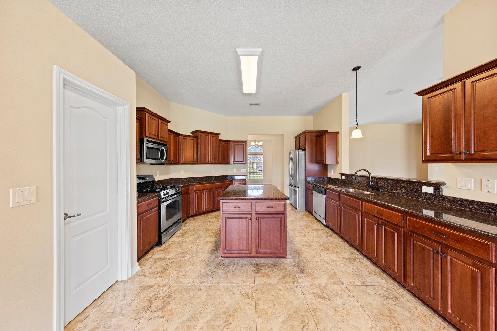 THE MEADOWS - Residential Lease