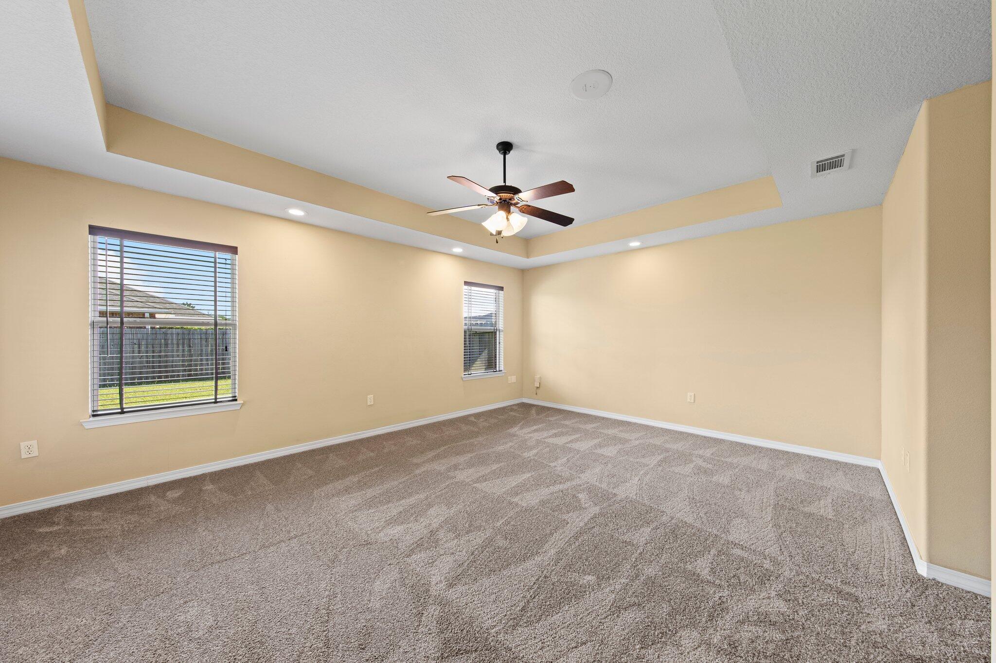 THE MEADOWS - Residential Lease