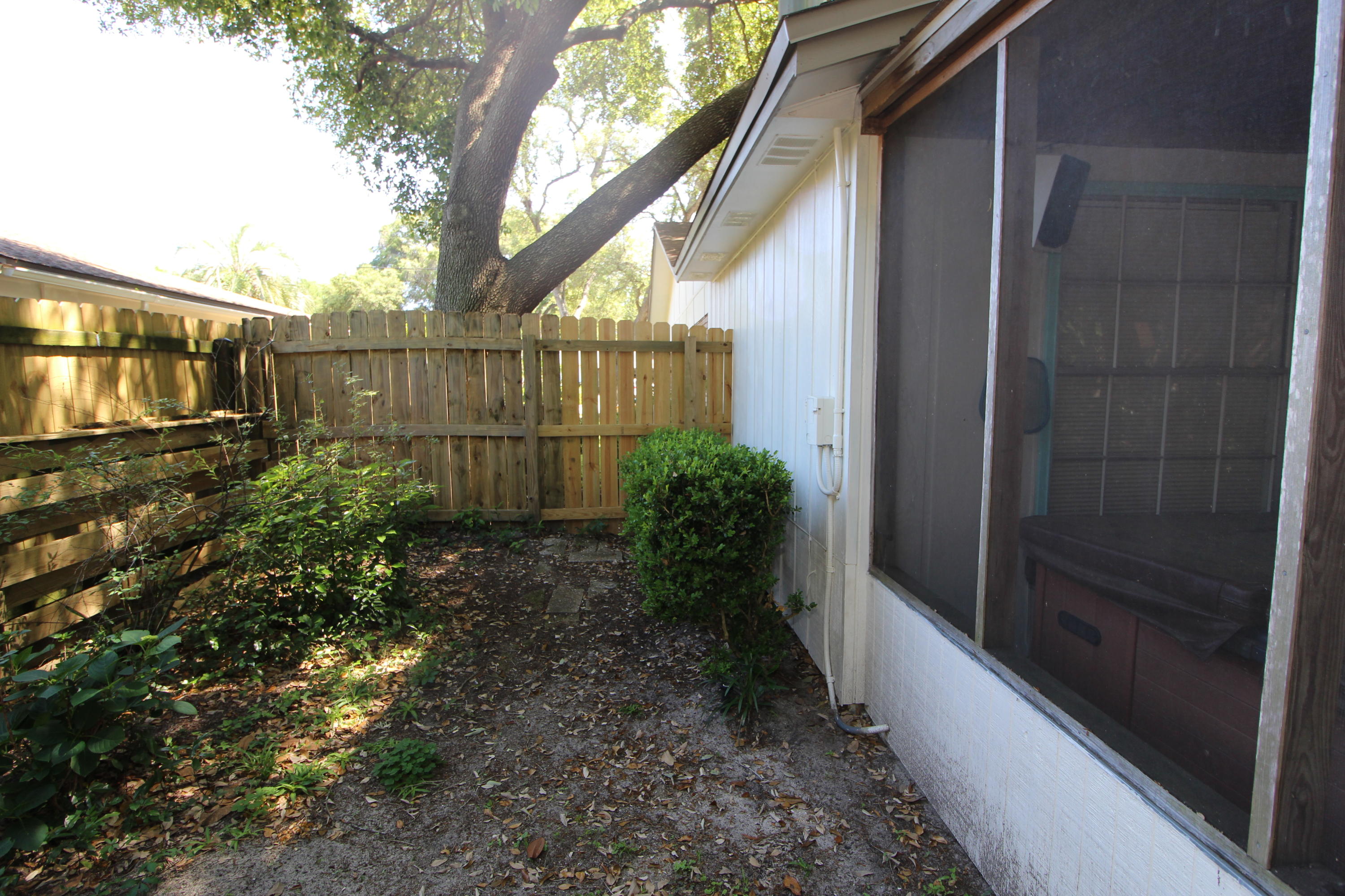 COLONIAL HEIGHTS - Residential