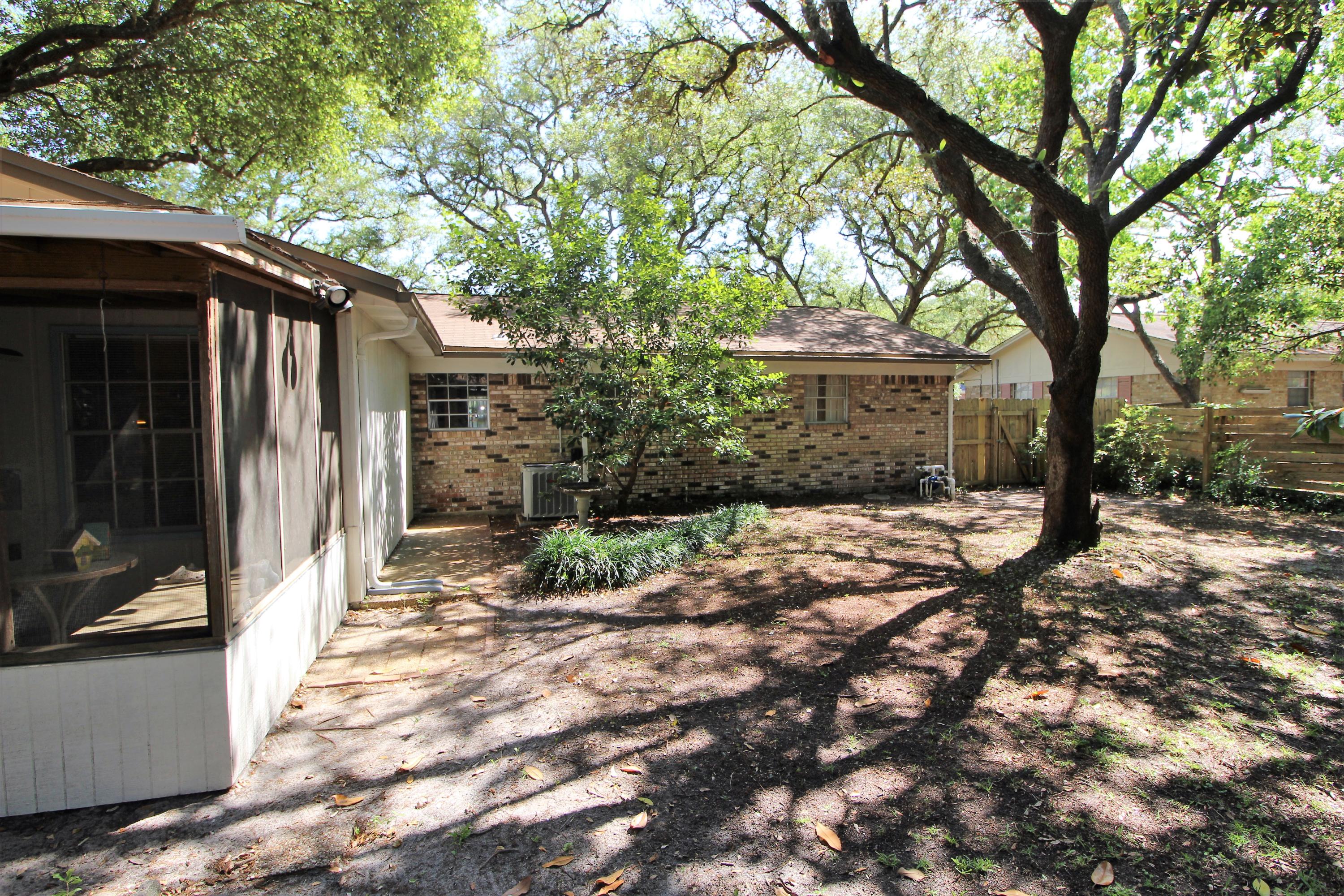 COLONIAL HEIGHTS - Residential