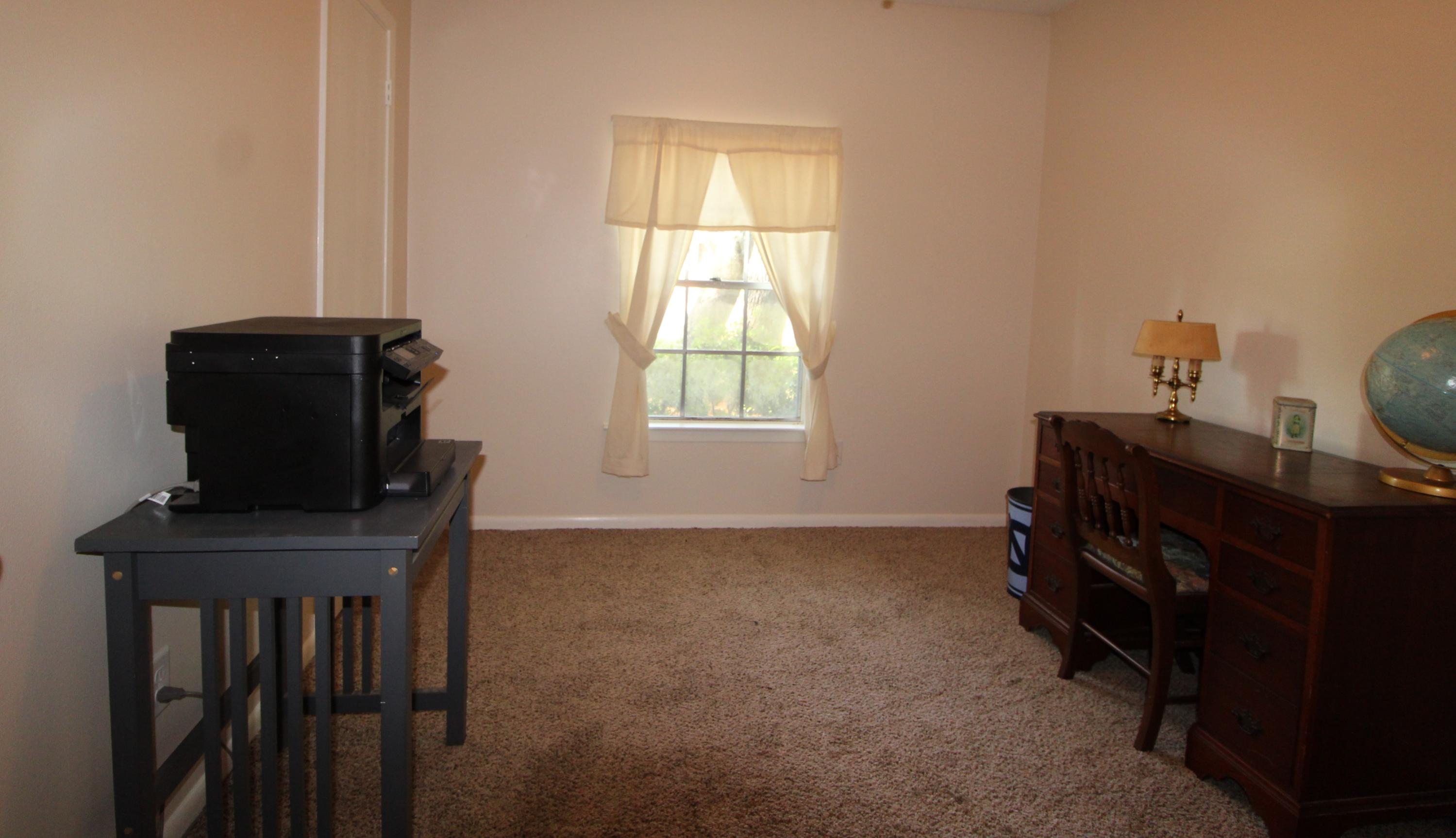 COLONIAL HEIGHTS - Residential