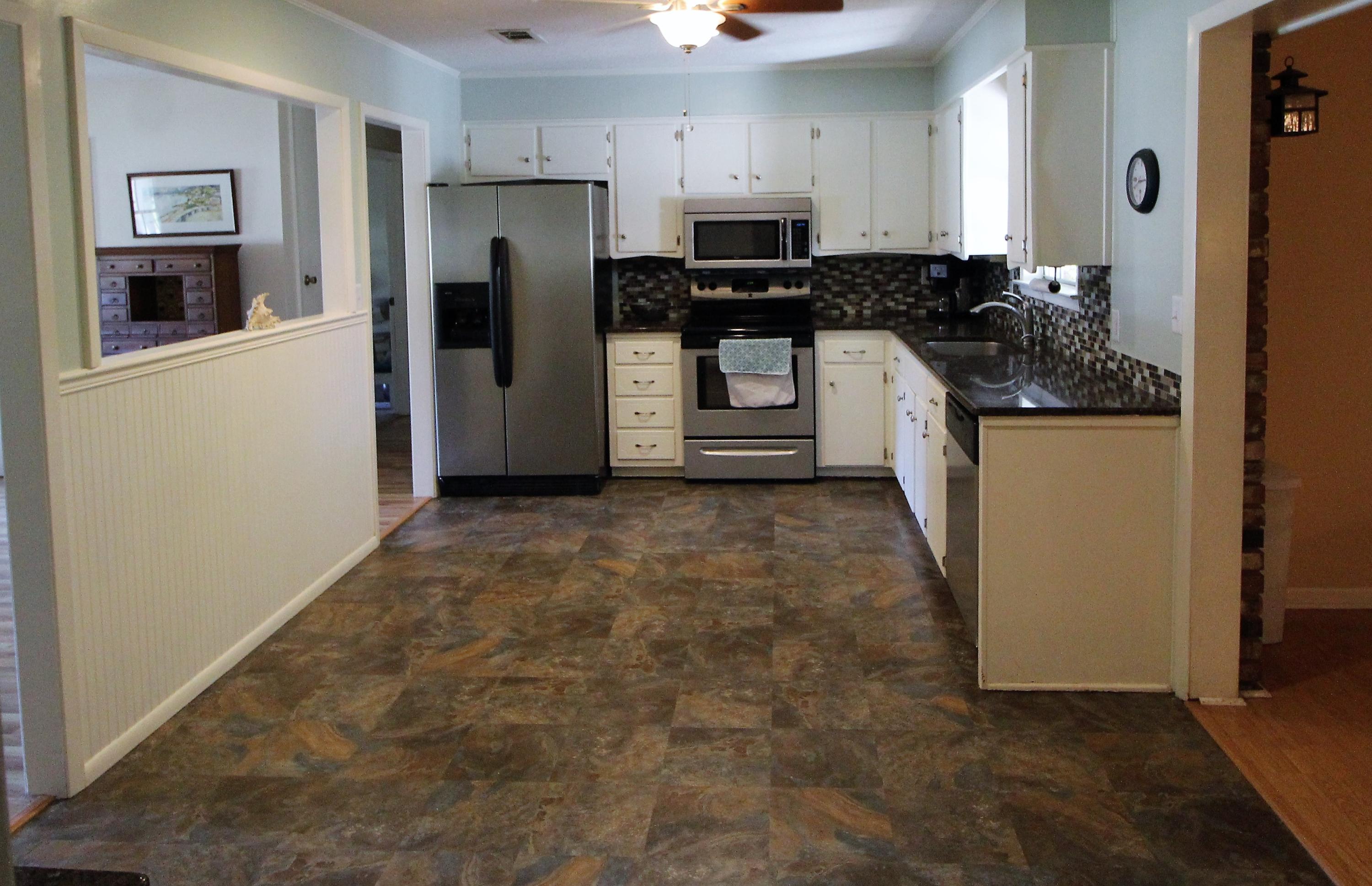 COLONIAL HEIGHTS - Residential