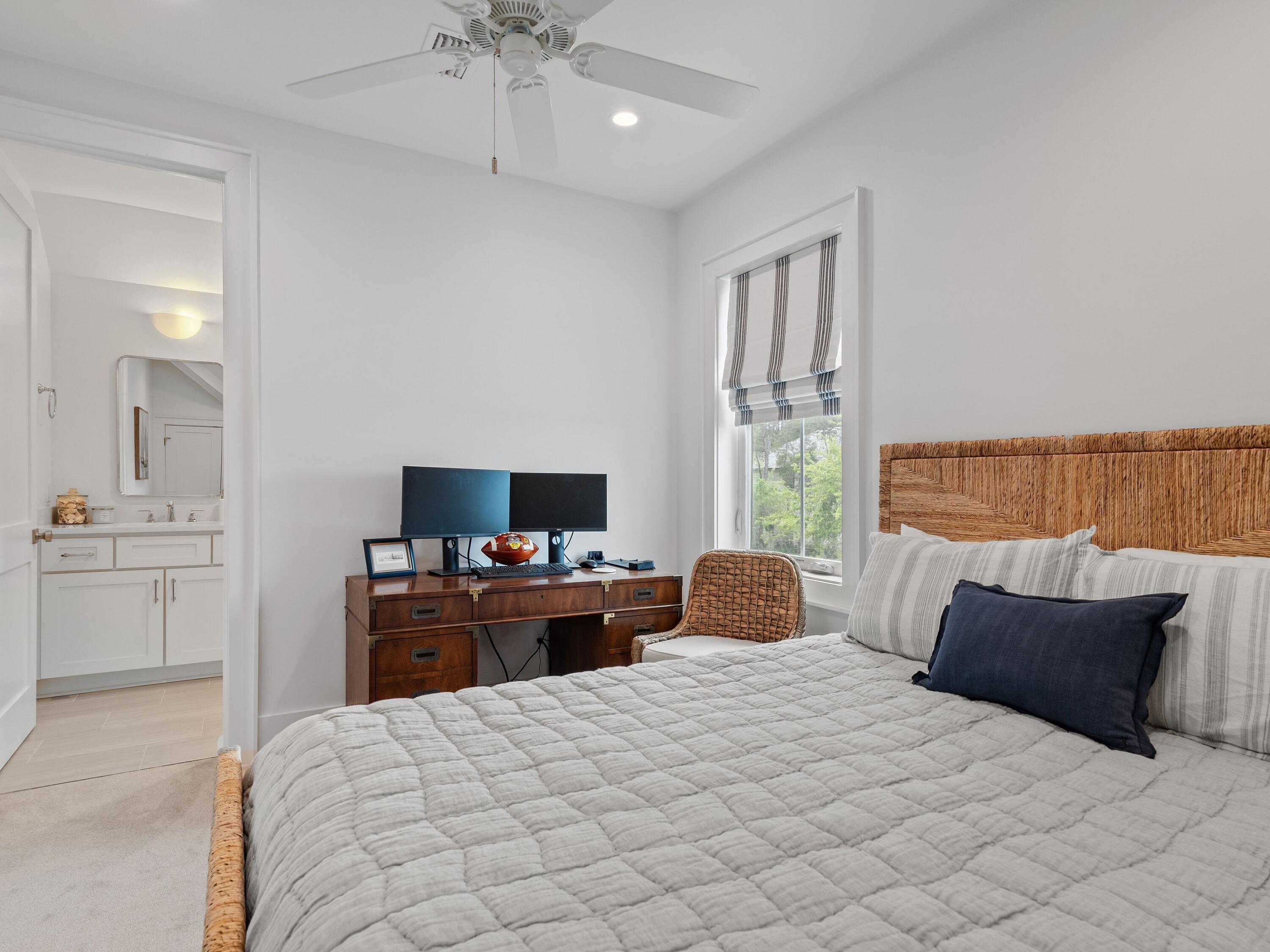 GRAYTON BAYOU - Residential