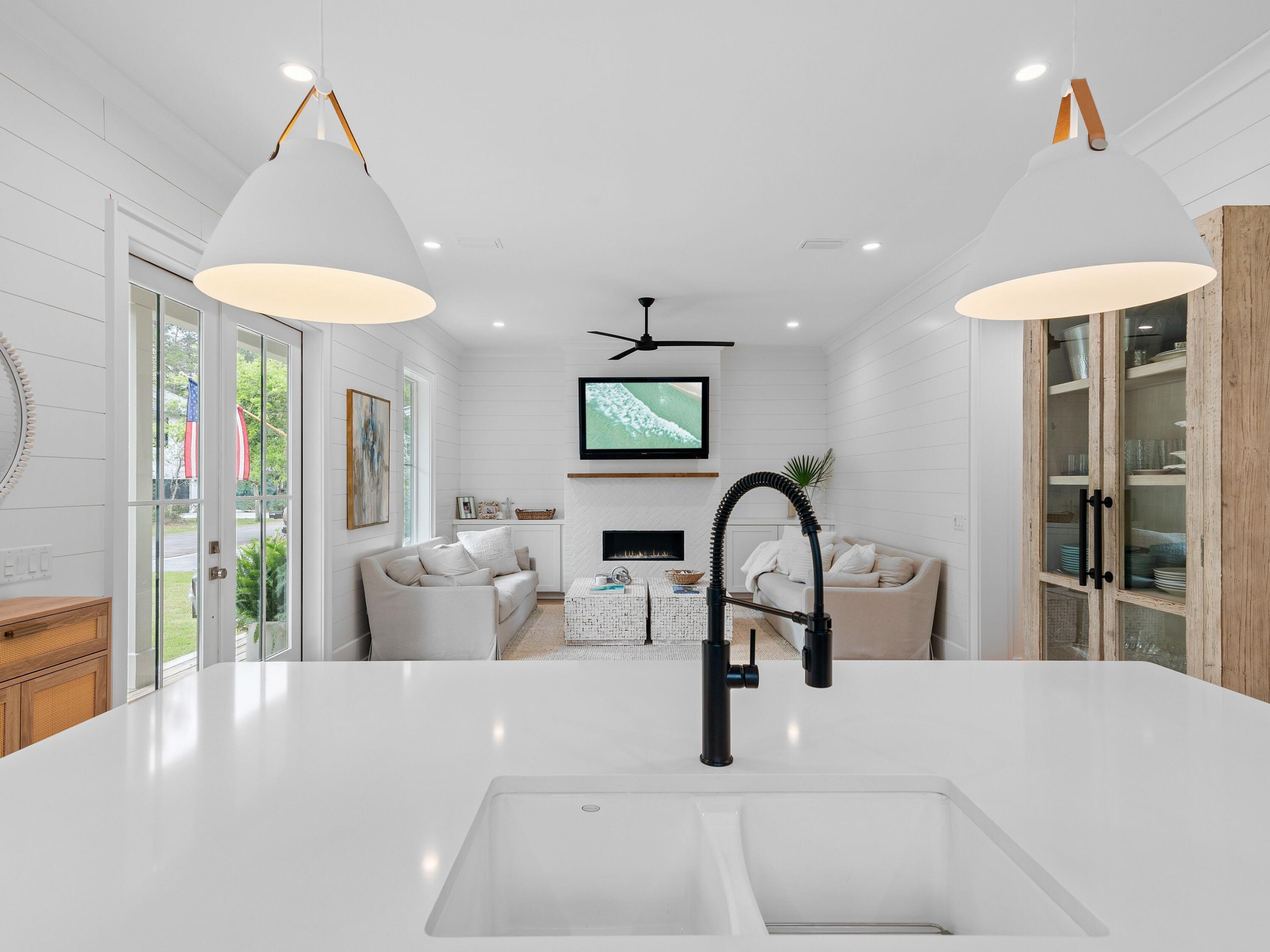 GRAYTON BAYOU - Residential
