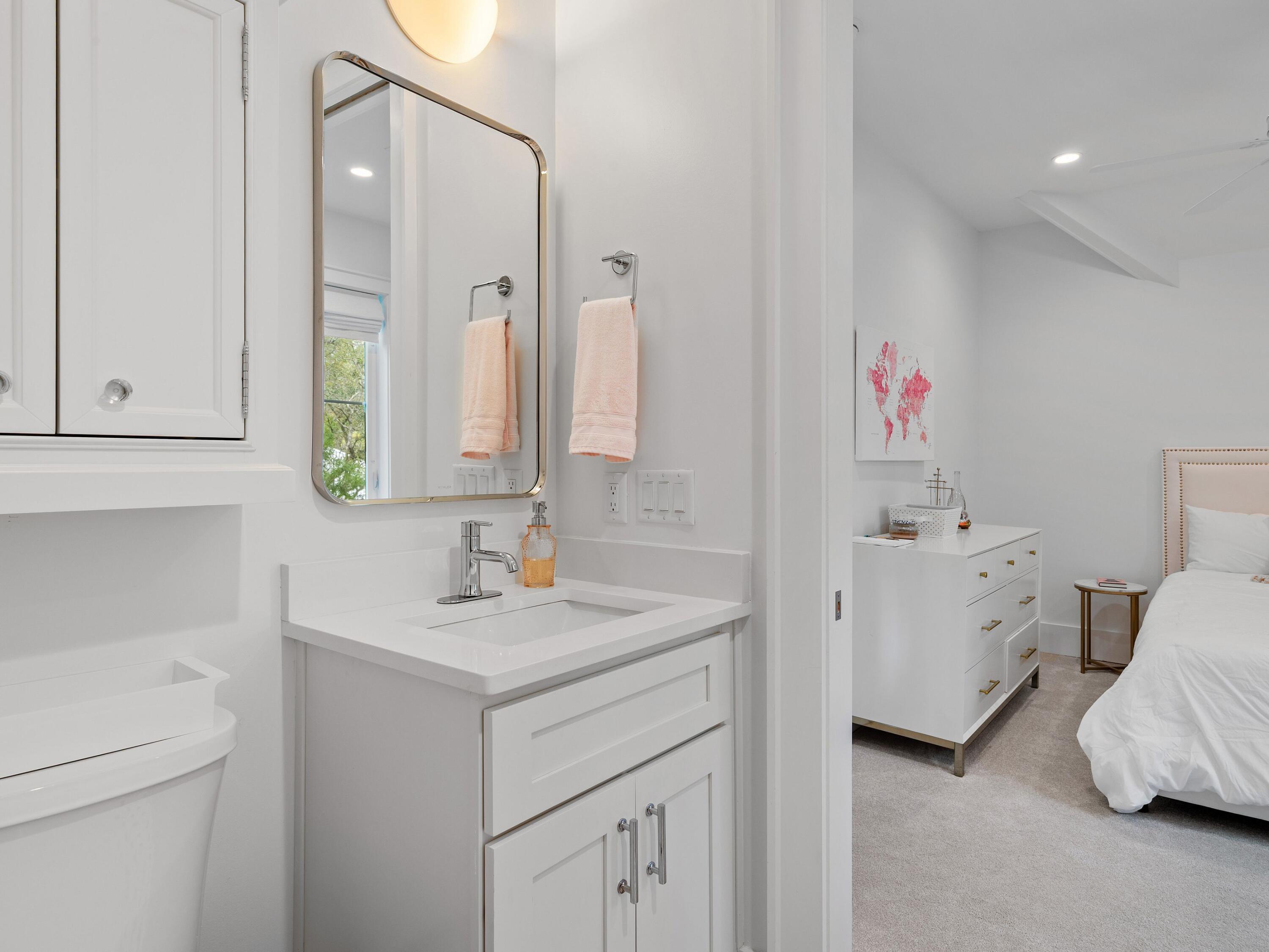 GRAYTON BAYOU - Residential