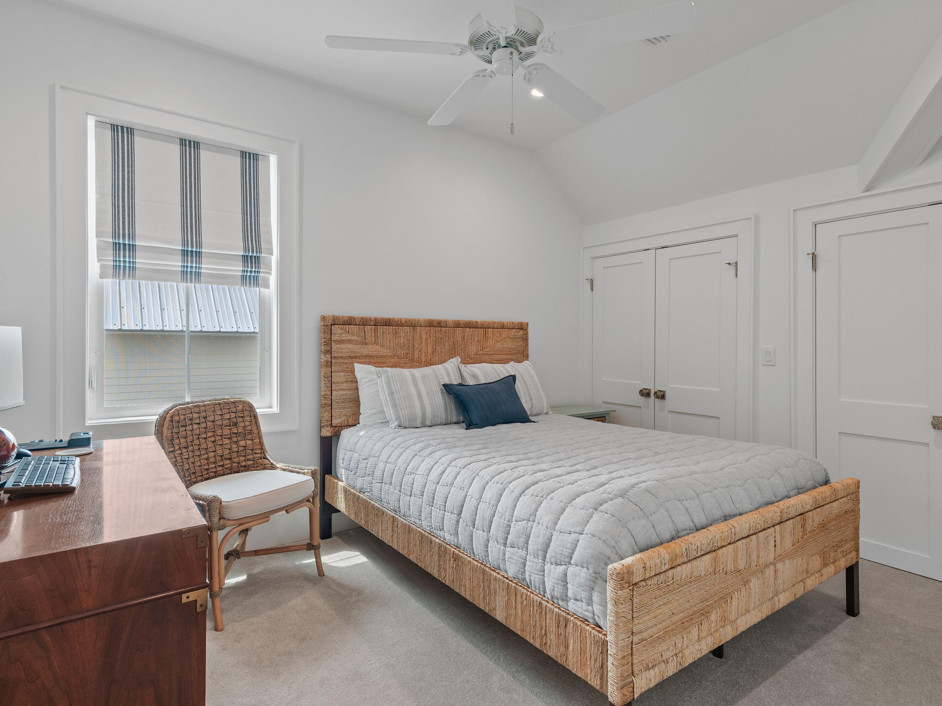 GRAYTON BAYOU - Residential