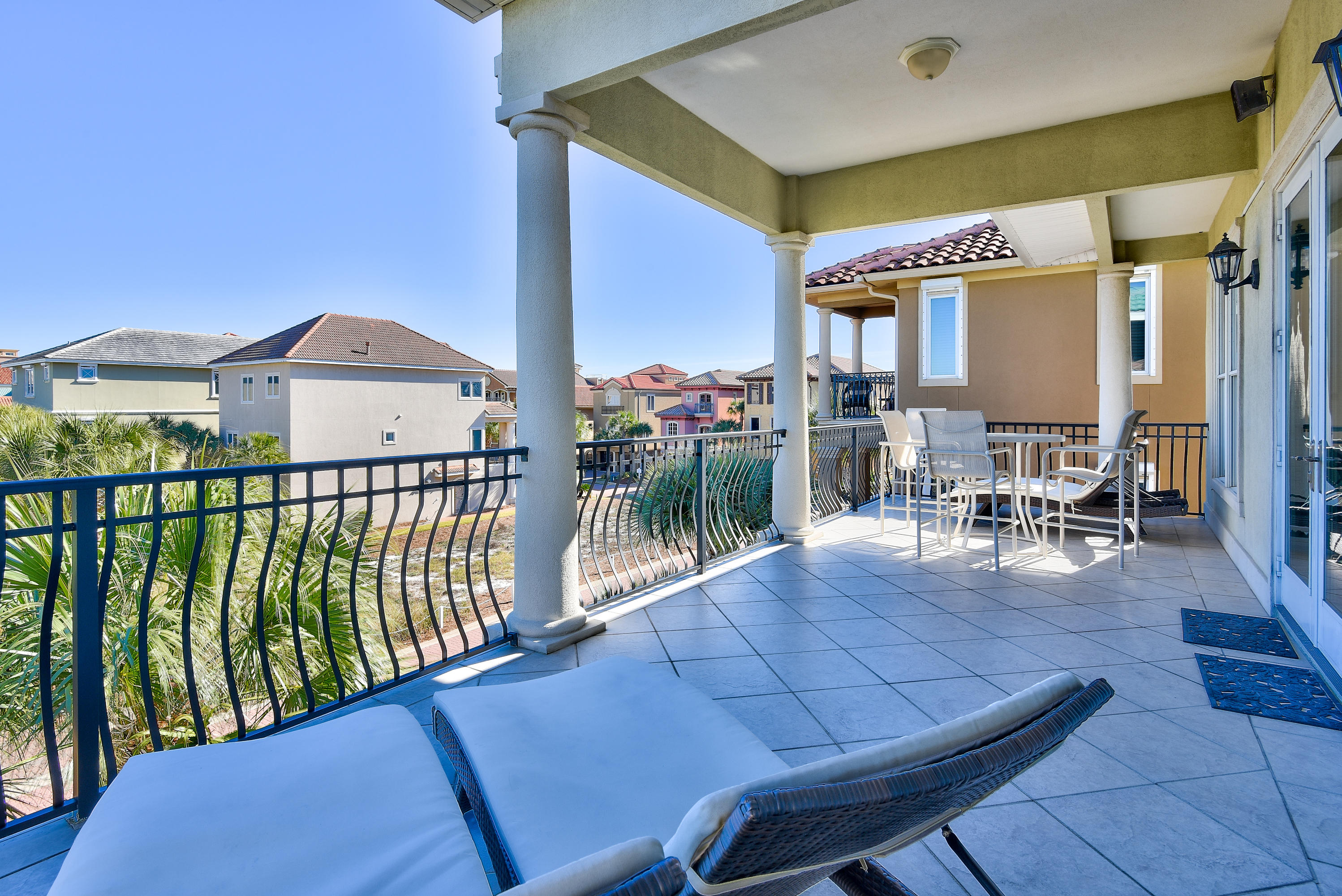DESTINY BY THE SEA - Residential