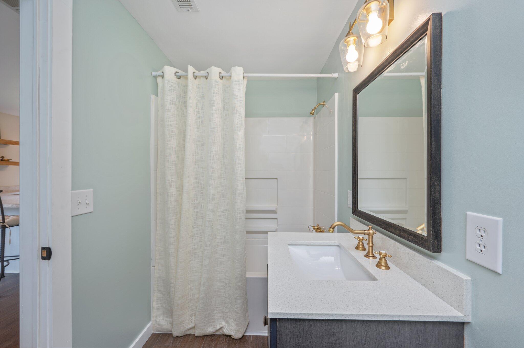 TOWN OF DEFUNIAK SPRINGS - Residential