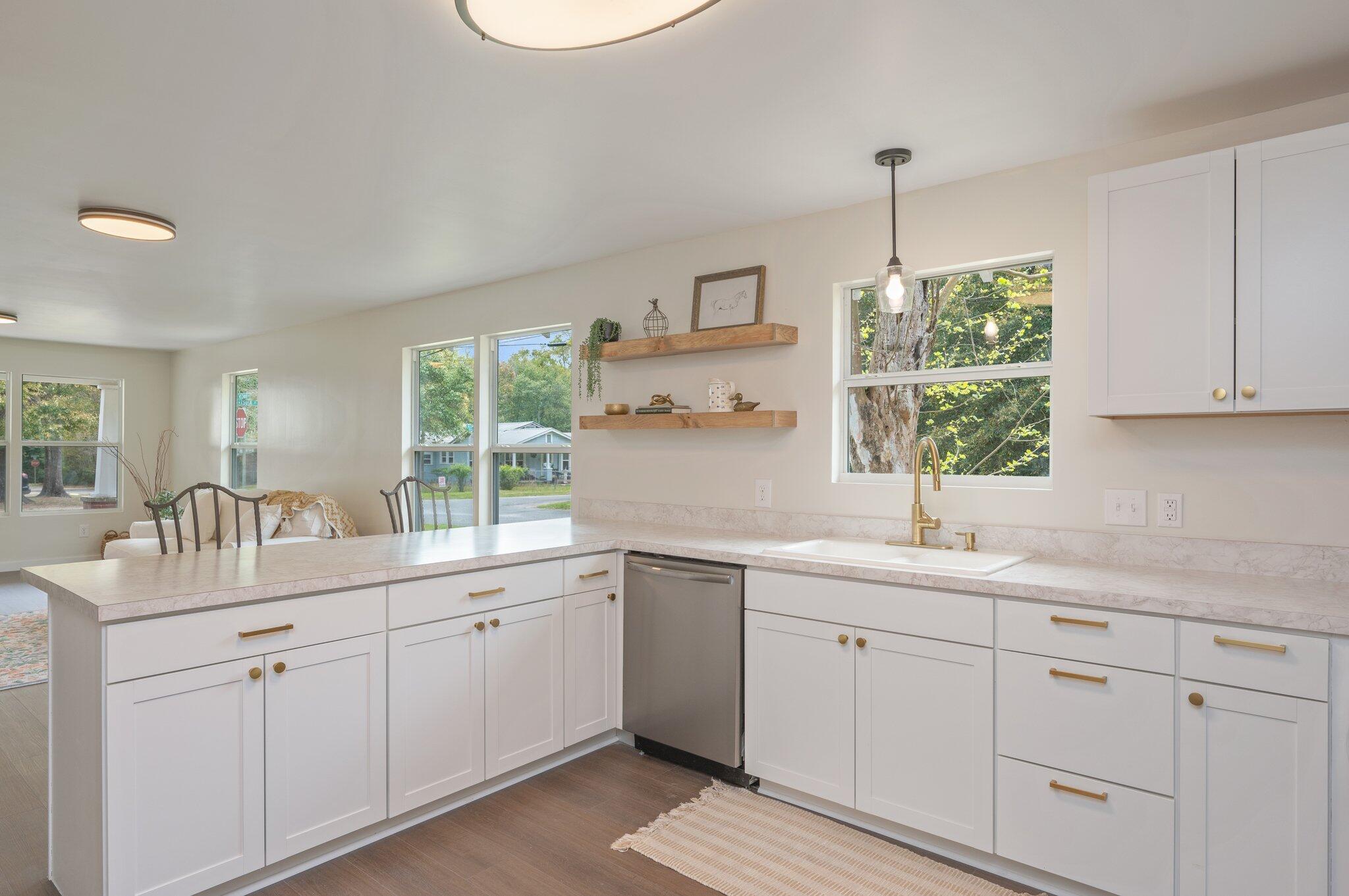 TOWN OF DEFUNIAK SPRINGS - Residential