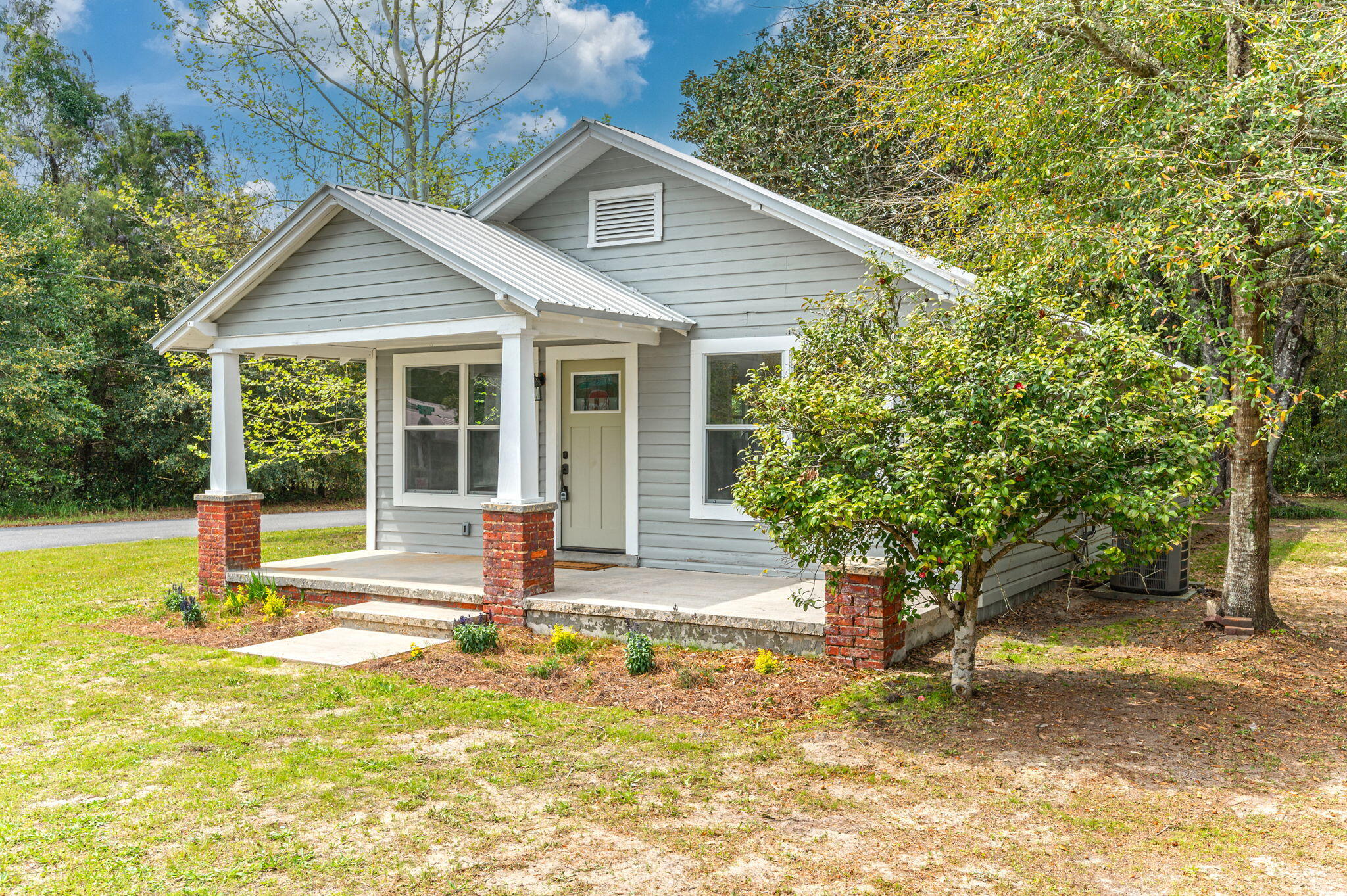 TOWN OF DEFUNIAK SPRINGS - Residential