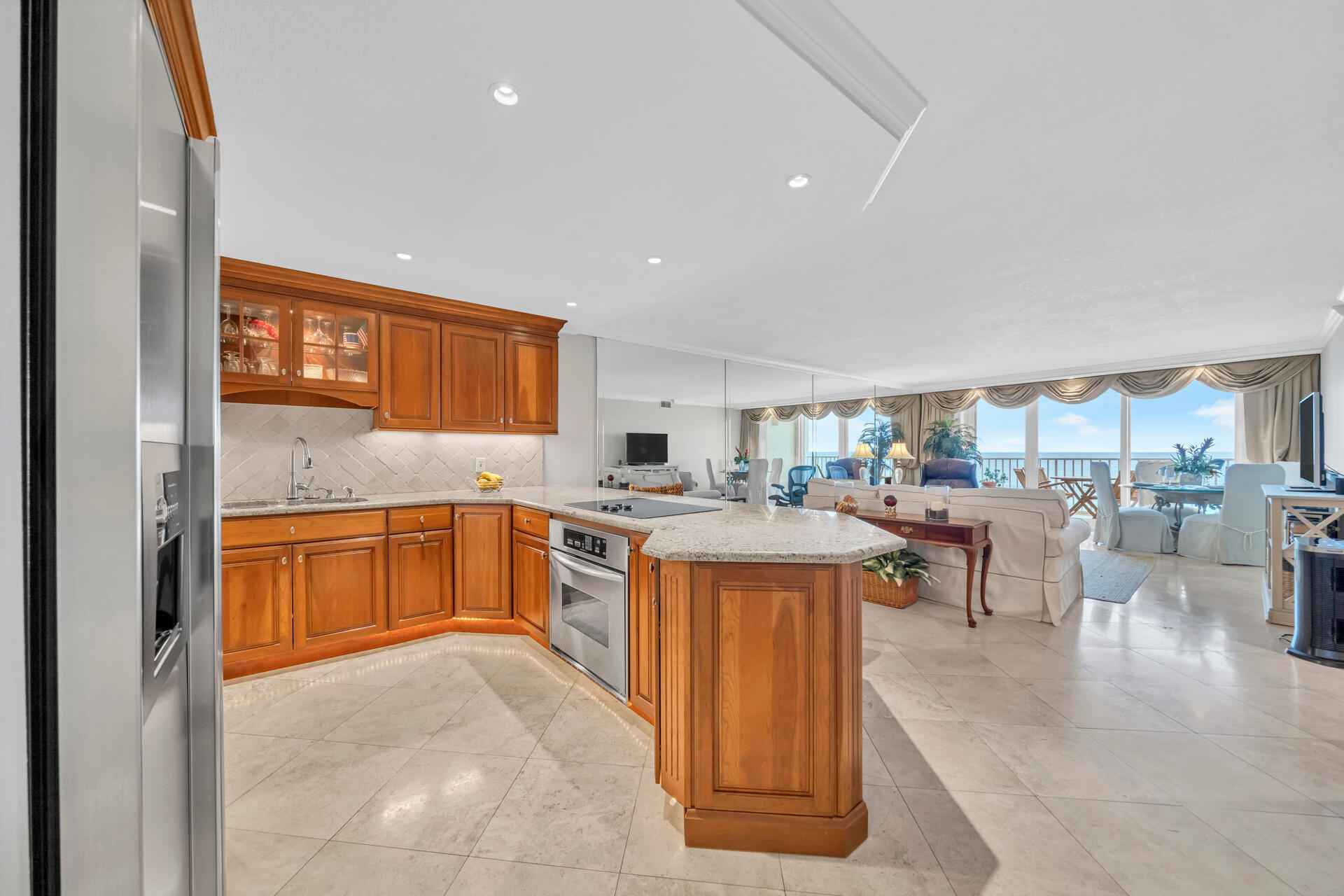 GRAND MARINER PH 3 - Residential