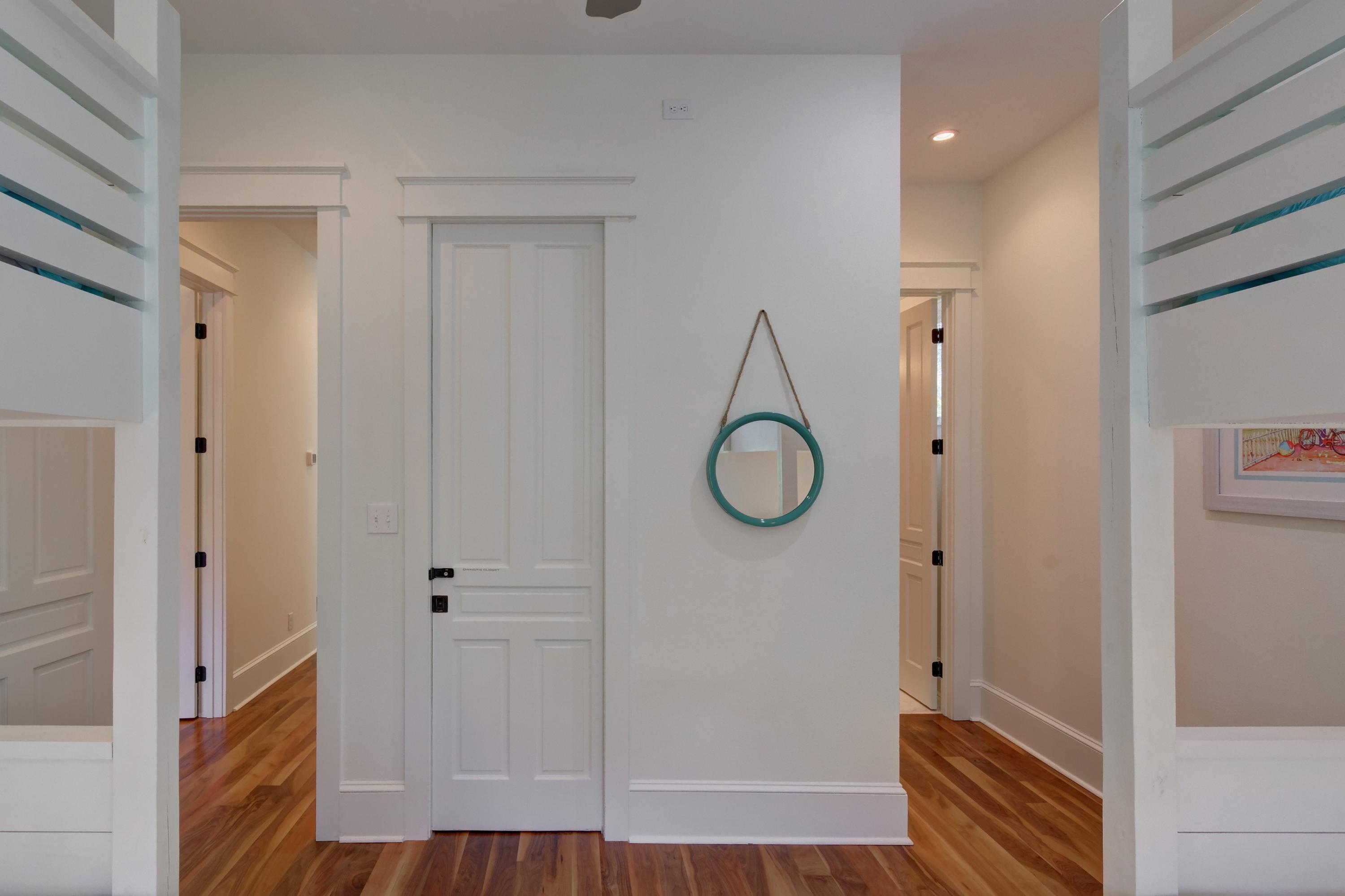 COTTAGES AT EASTERN LAKE - Residential