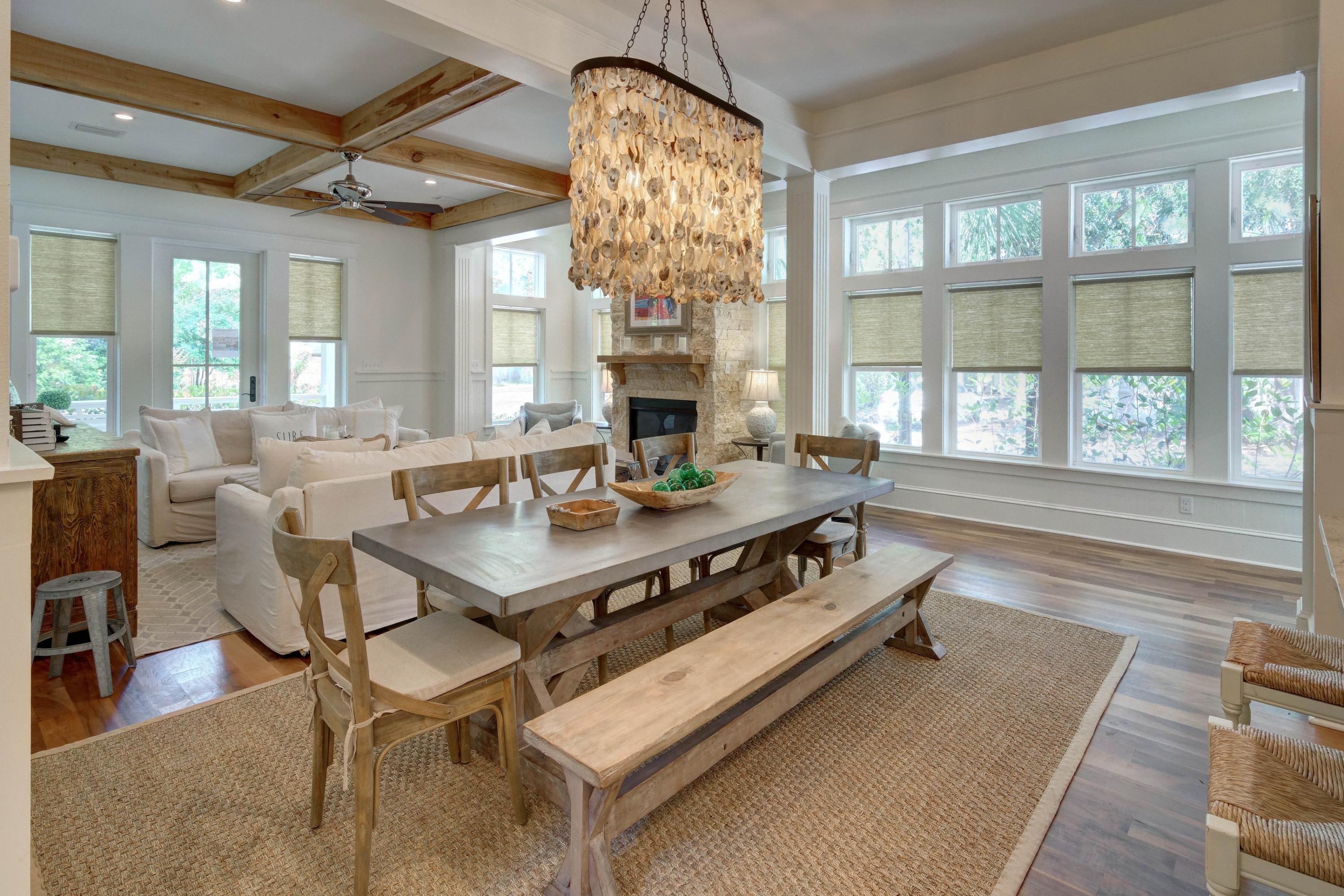 COTTAGES AT EASTERN LAKE - Residential