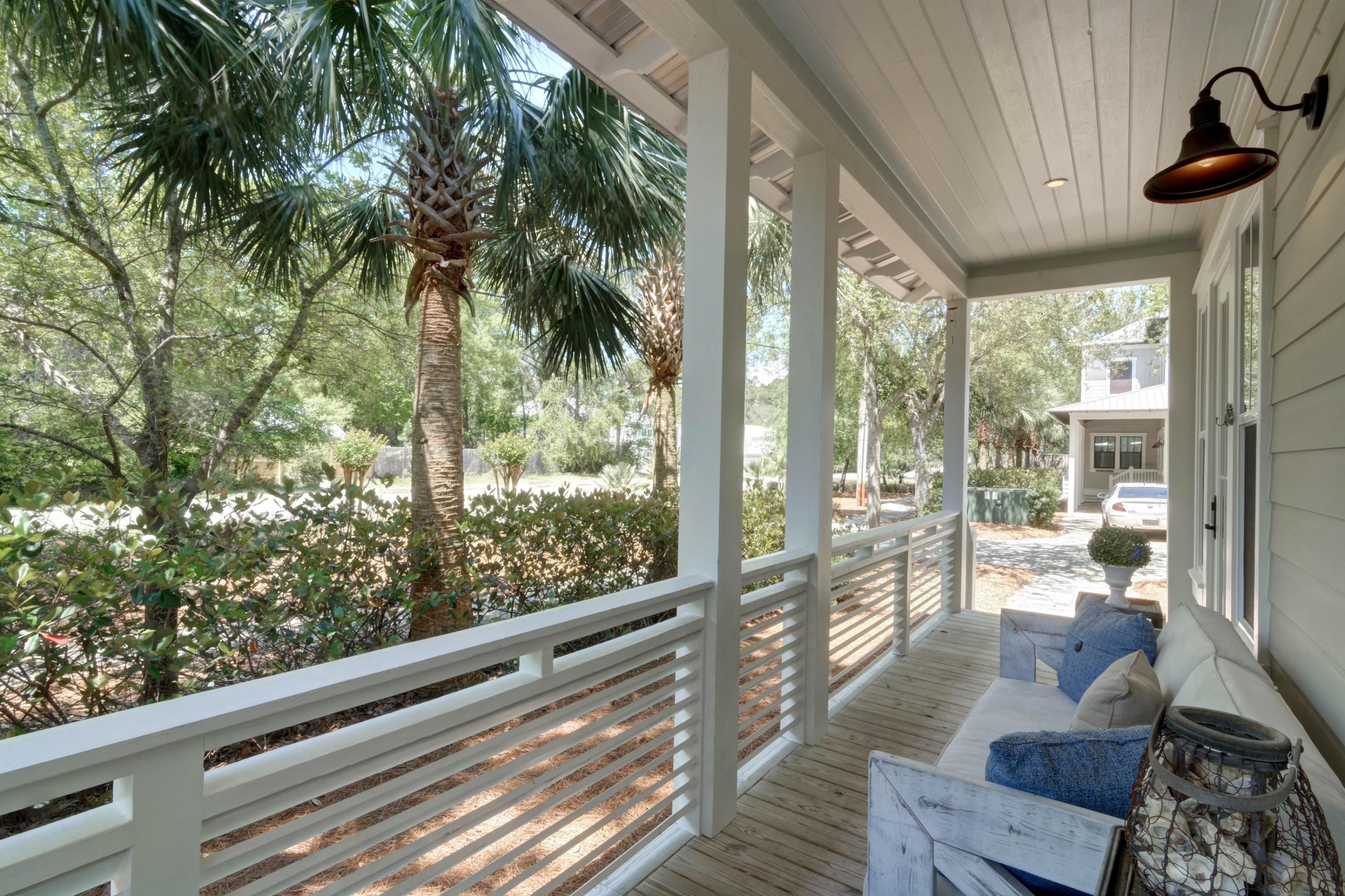 COTTAGES AT EASTERN LAKE - Residential