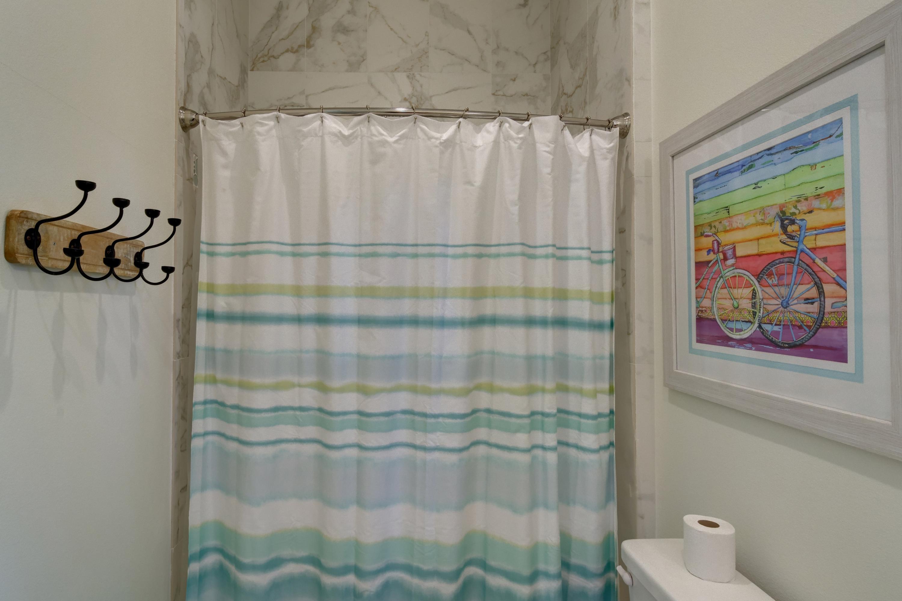 COTTAGES AT EASTERN LAKE - Residential