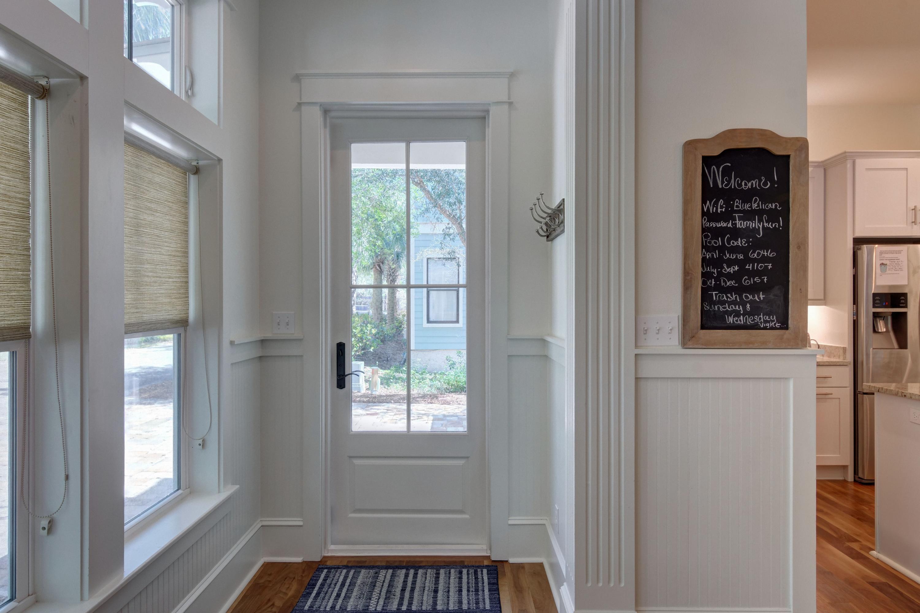 COTTAGES AT EASTERN LAKE - Residential