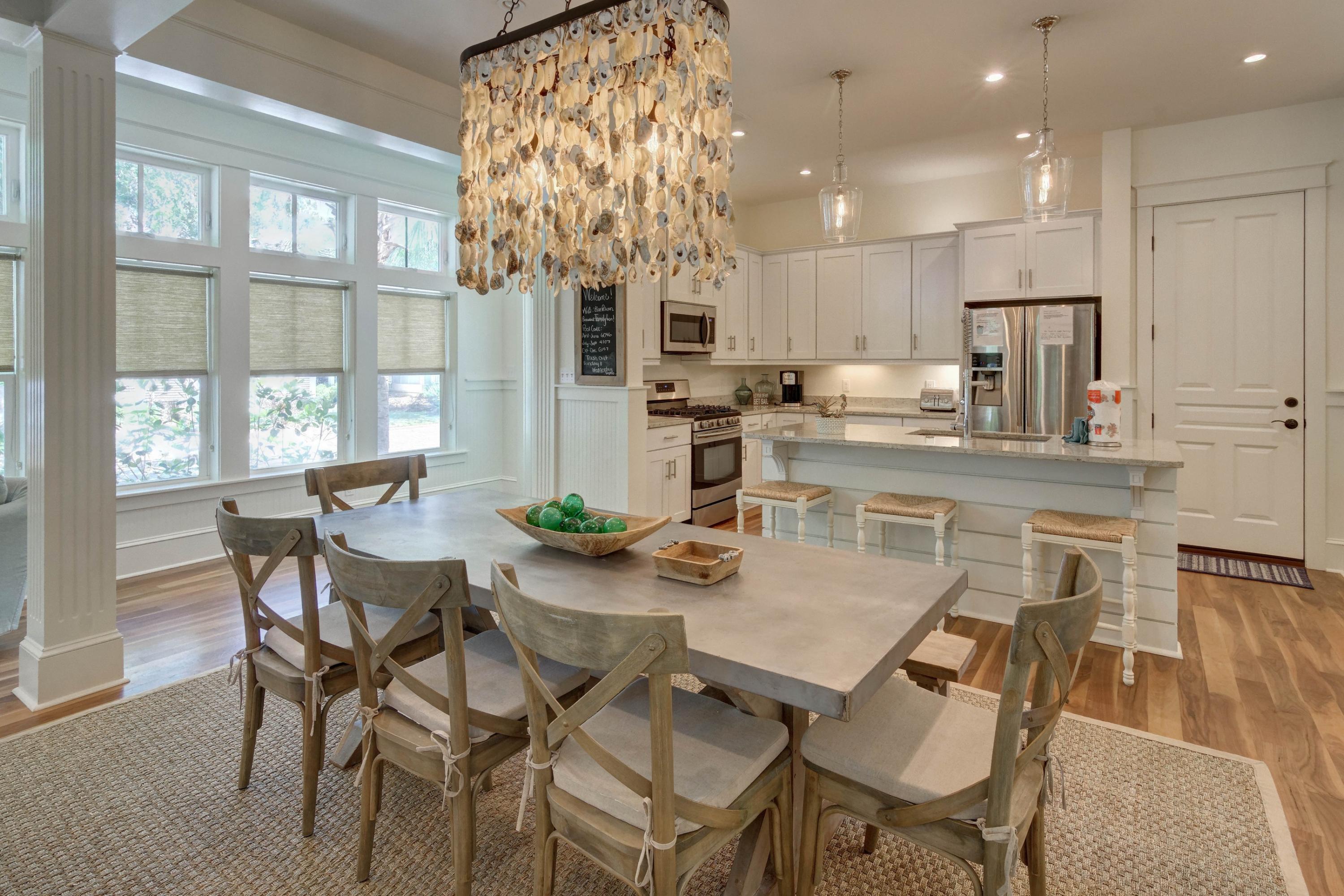 COTTAGES AT EASTERN LAKE - Residential