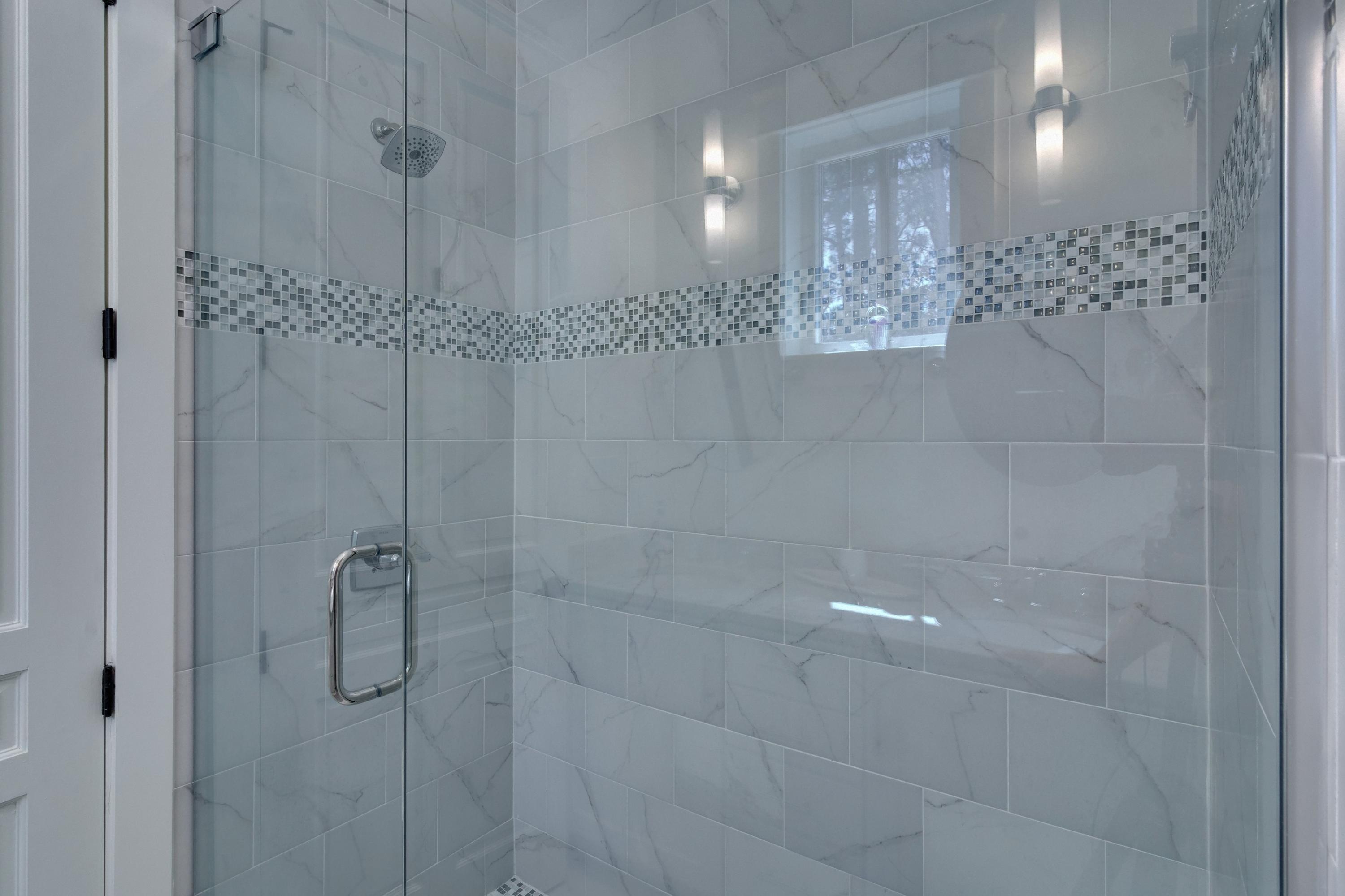 COTTAGES AT EASTERN LAKE - Residential