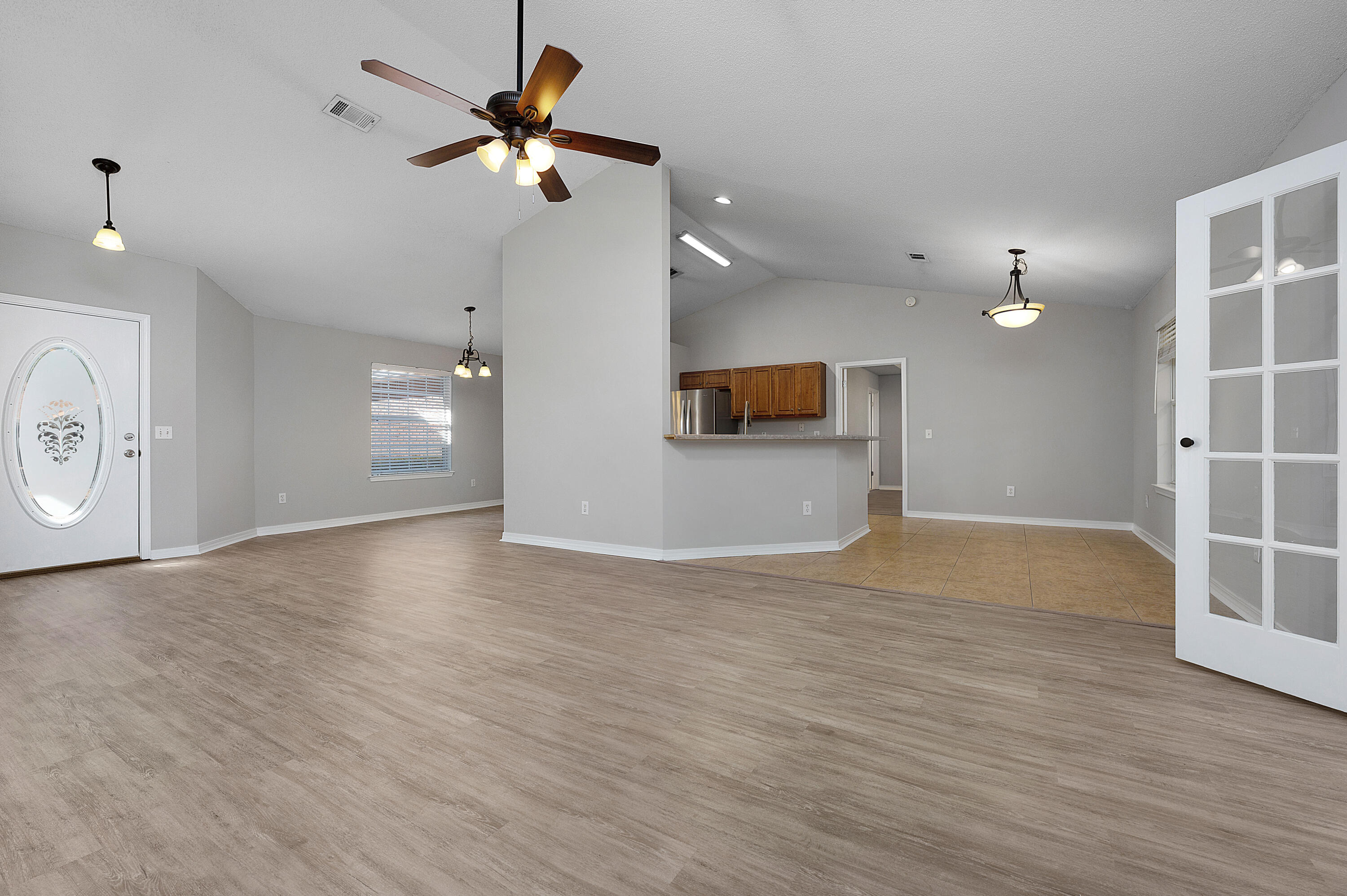 WOODBURY FOREST - Residential