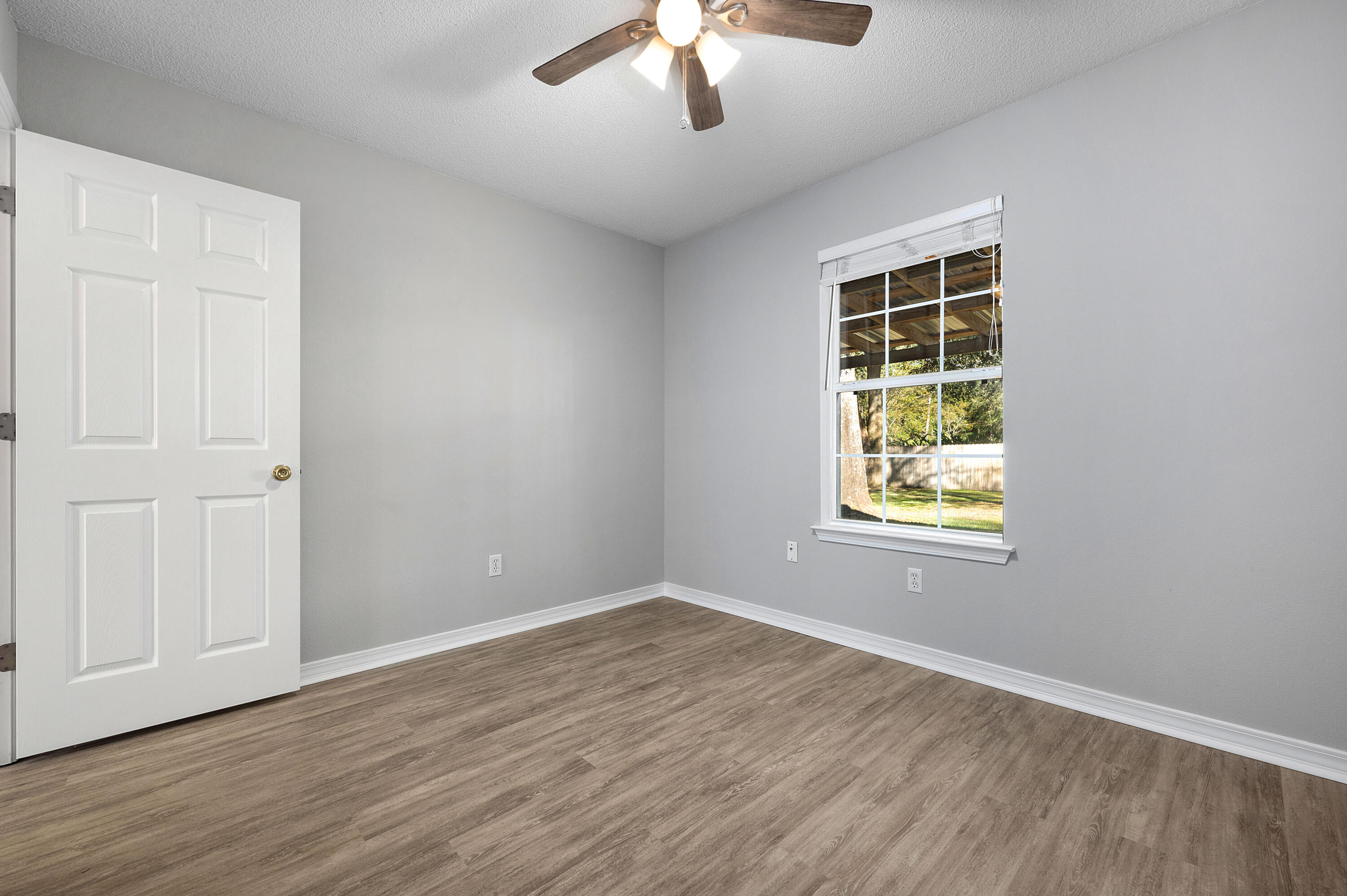 WOODBURY FOREST - Residential