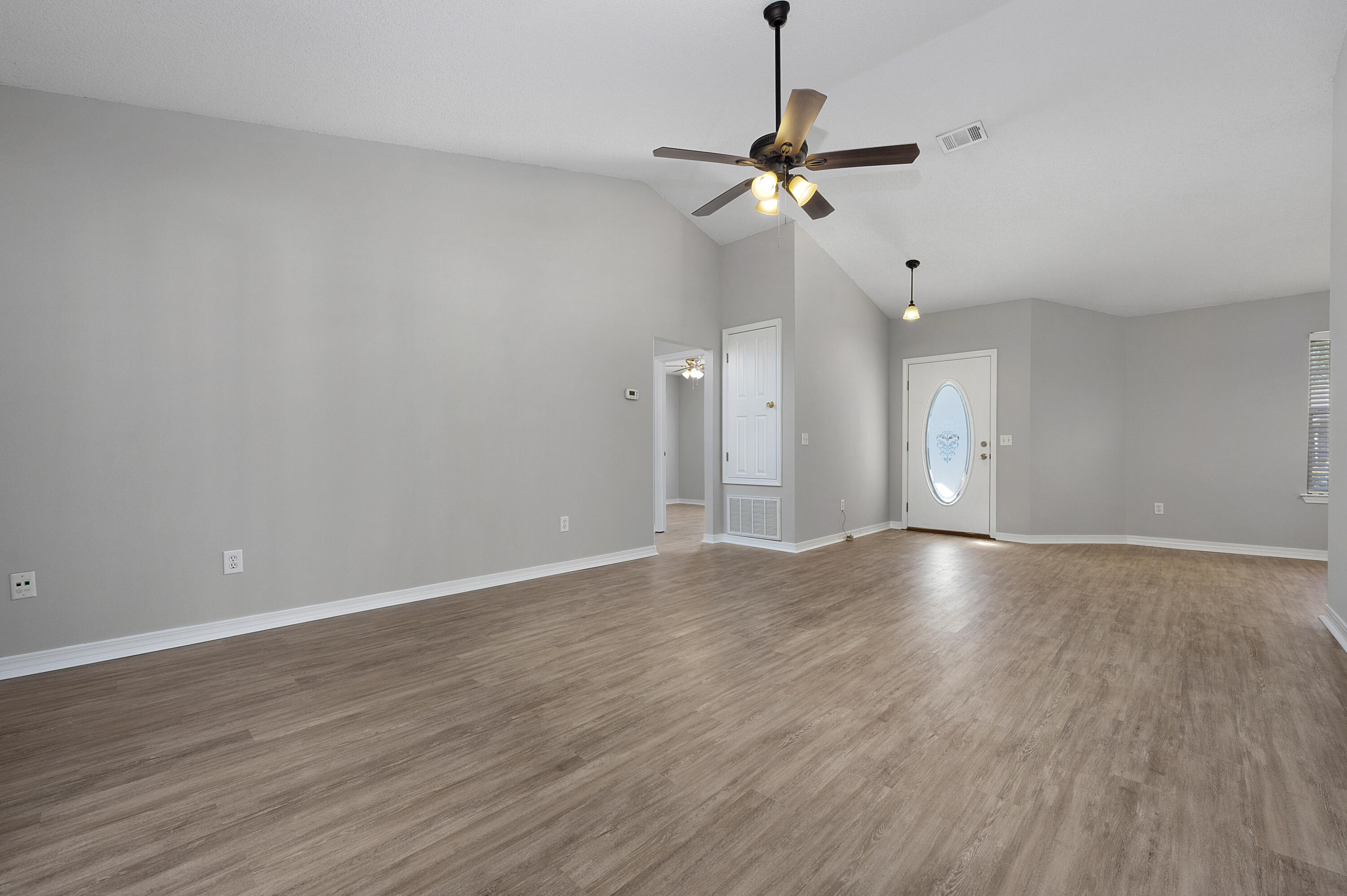 WOODBURY FOREST - Residential