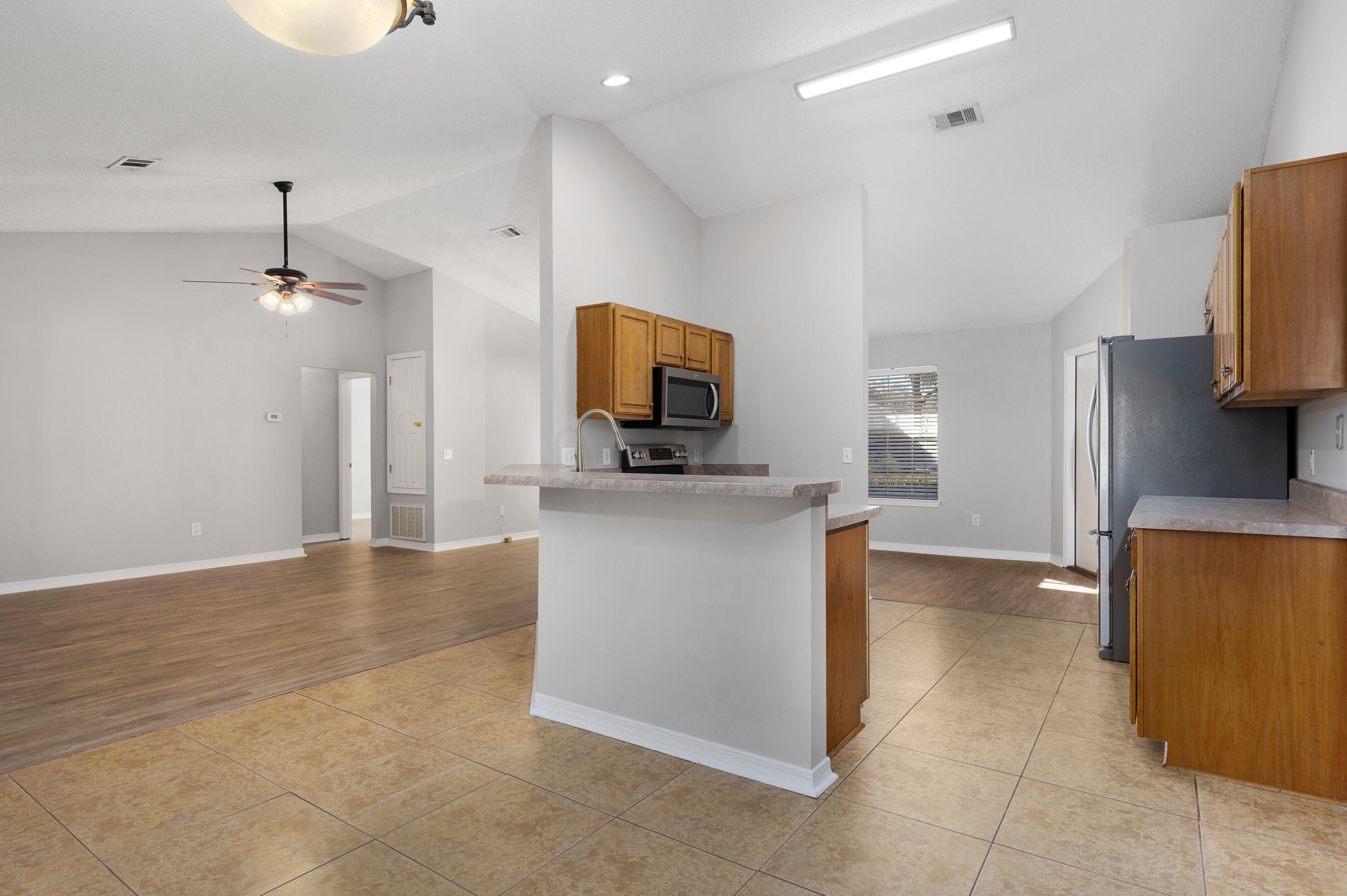 WOODBURY FOREST - Residential