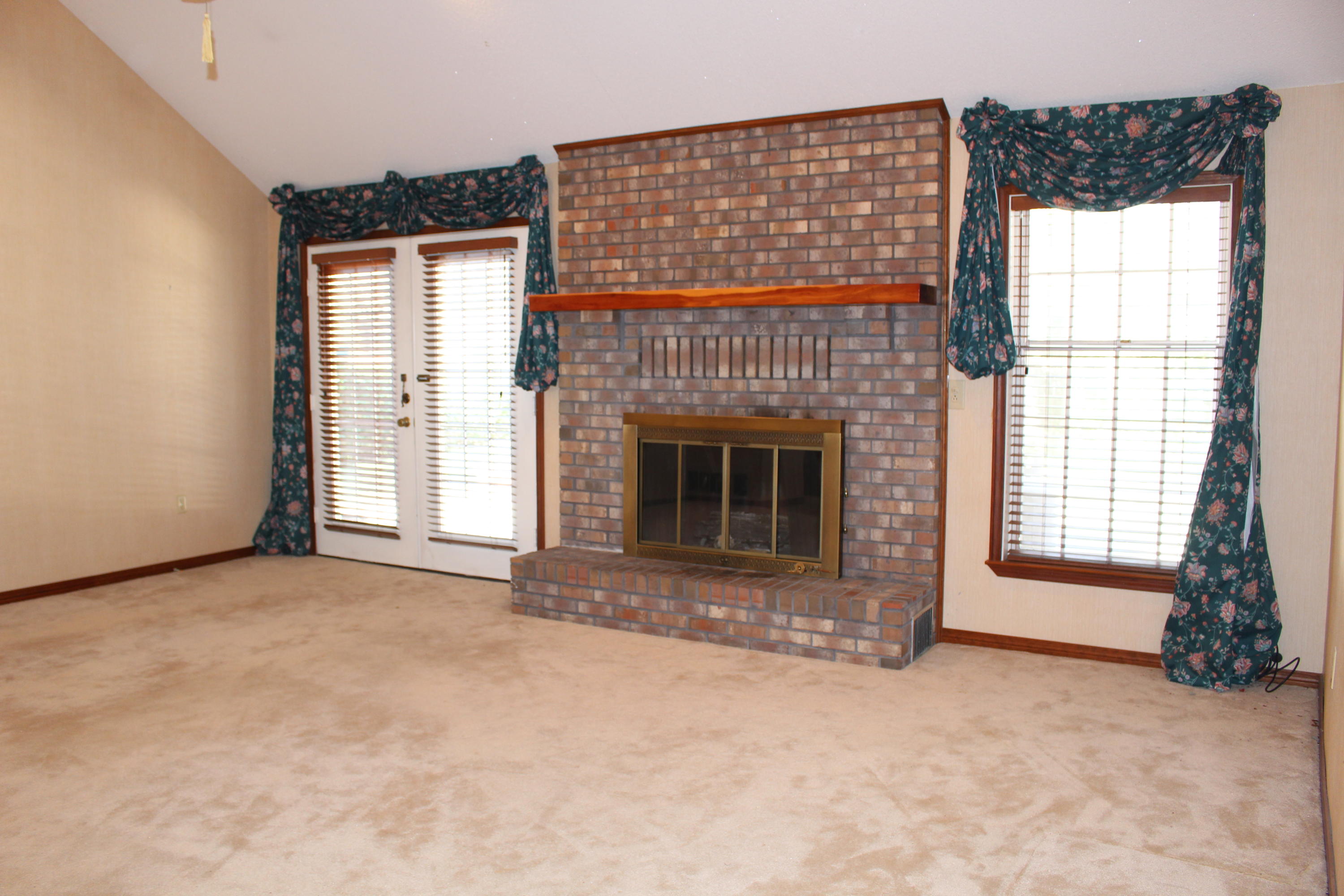 MAGNOLIA SHORES S/D - Residential