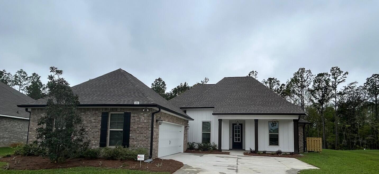 Awesome builder rate, FREE window blinds + choice of 2 FREE: front gutters, fridge, OR smart home package. Restrictions apply.The RENOIR IV I in Starburst at Hammock Bay community offers a 4BR, 3BA, open design with breakfast area and flex space. Upgrades added (list attached). Features: double vanity, garden tub, separate custom tiled shower, and walk-in closet in master suite, kitchen island, walk-in pantry, covered rear patio, recessed lighting, crown molding, framed mirrors, smart connect Wi-Fi thermostat, smoke/carbon monoxide detectors, landscaping package, architectural 30-year shingles, flood lights, and more!Energy Efficient Features: water heater, kitchen appliance package, vinyl low E windows, and more! Energy Star Partner.