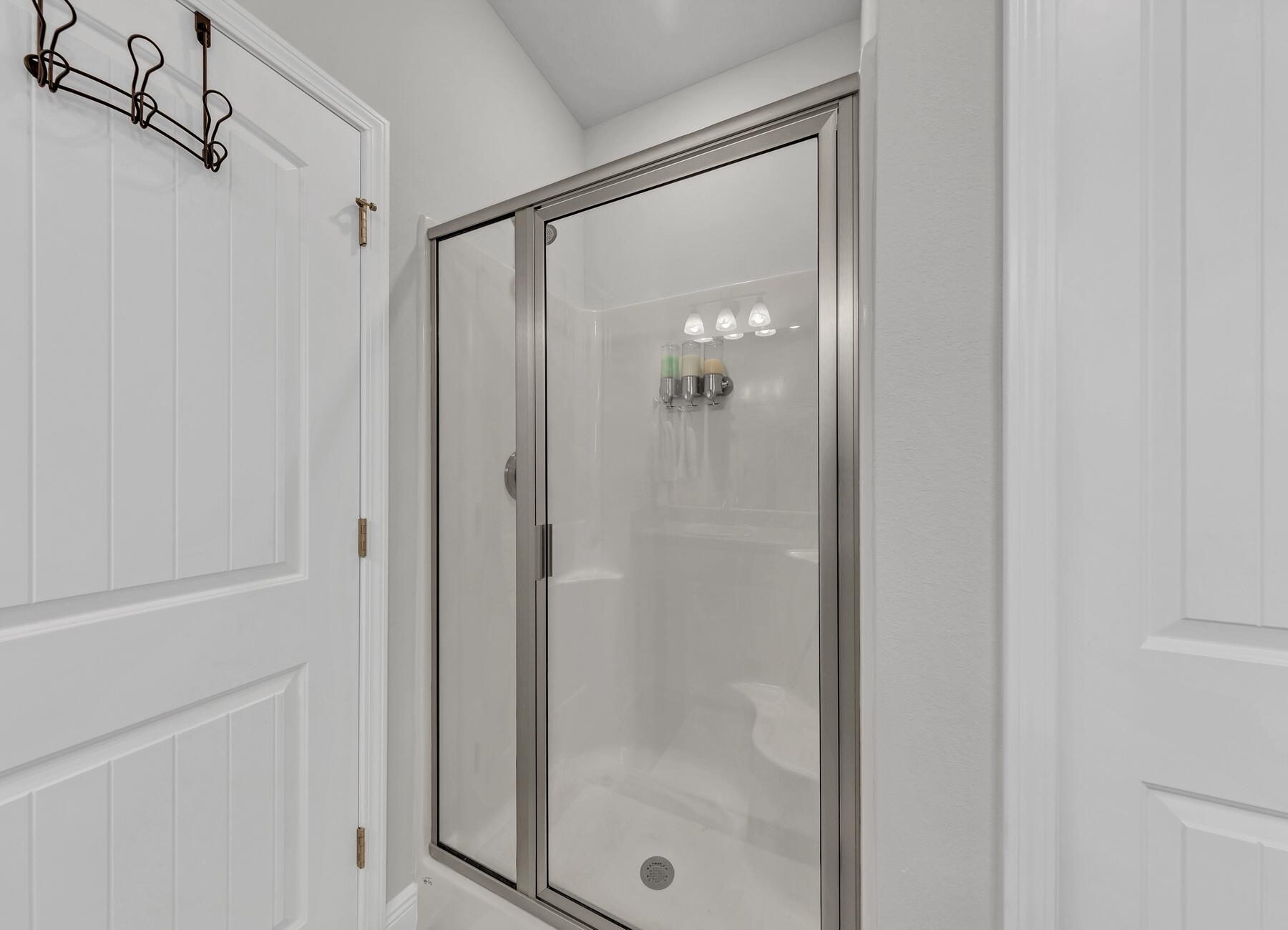 RIDGEWAY LANDING PHASE 1 - Residential Lease