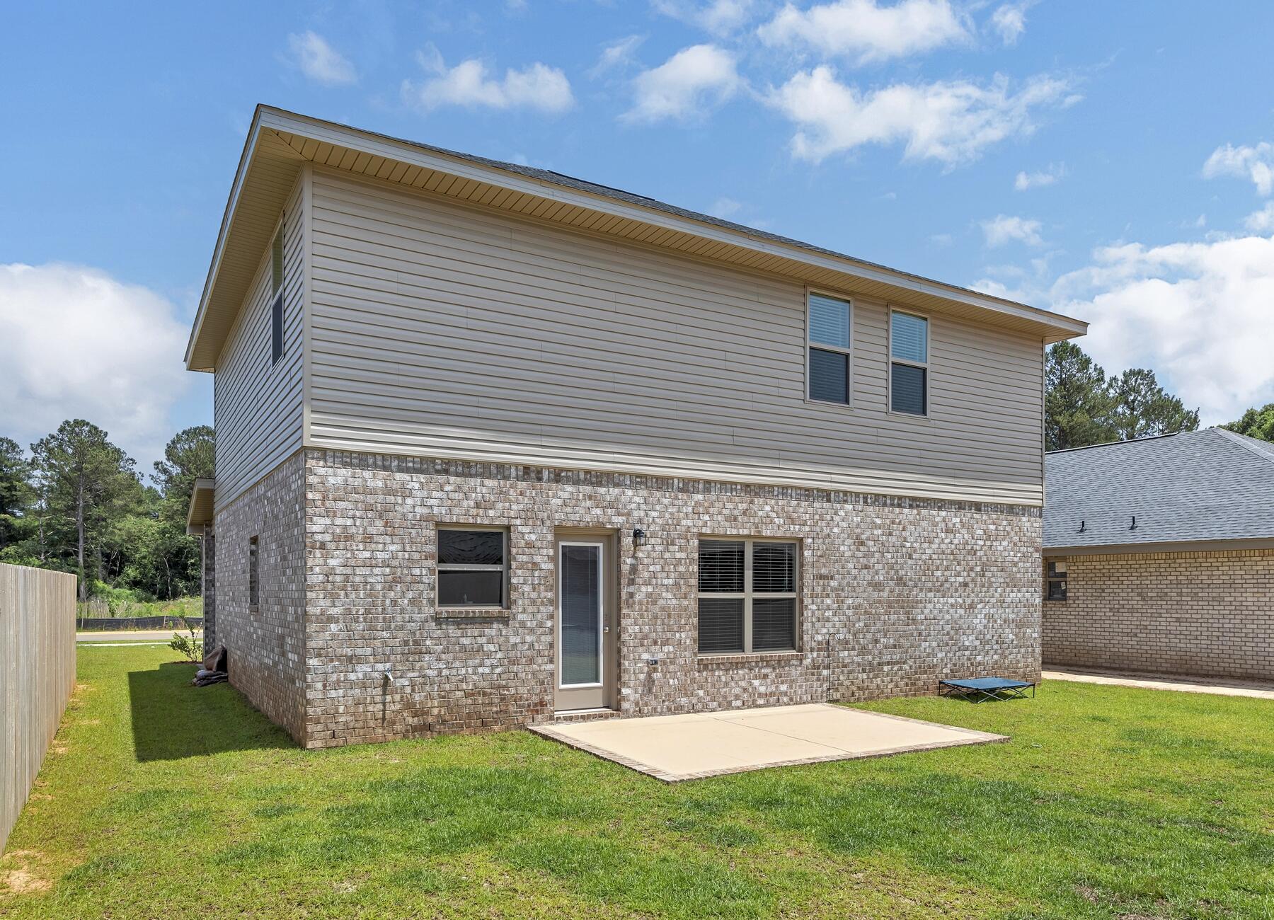 RIDGEWAY LANDING PHASE 1 - Residential Lease