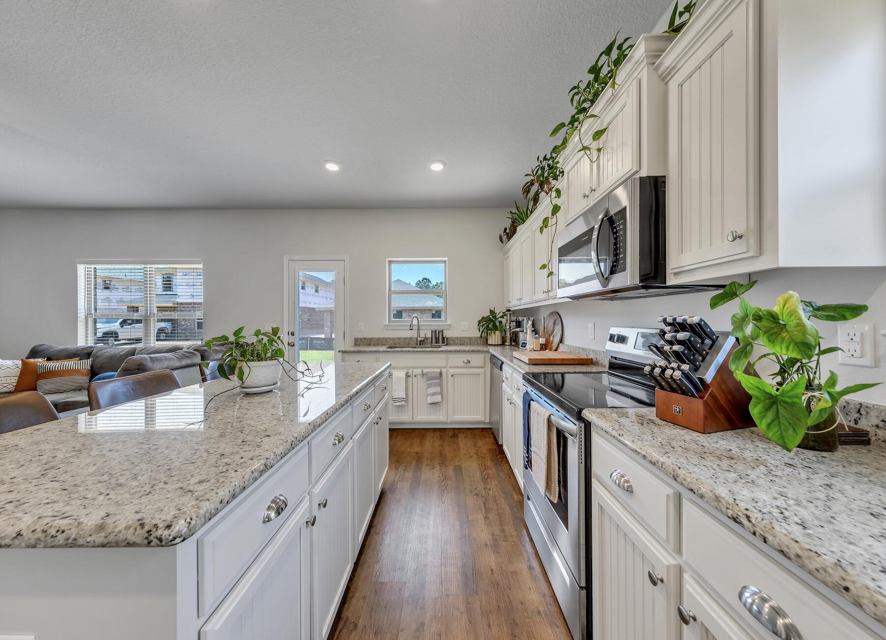 RIDGEWAY LANDING PHASE 1 - Residential Lease