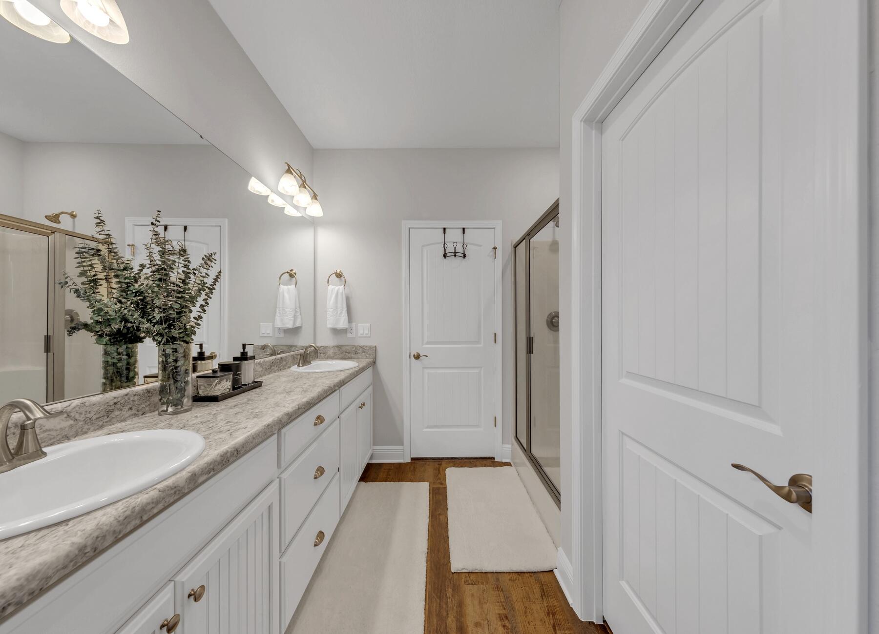 RIDGEWAY LANDING PHASE 1 - Residential Lease